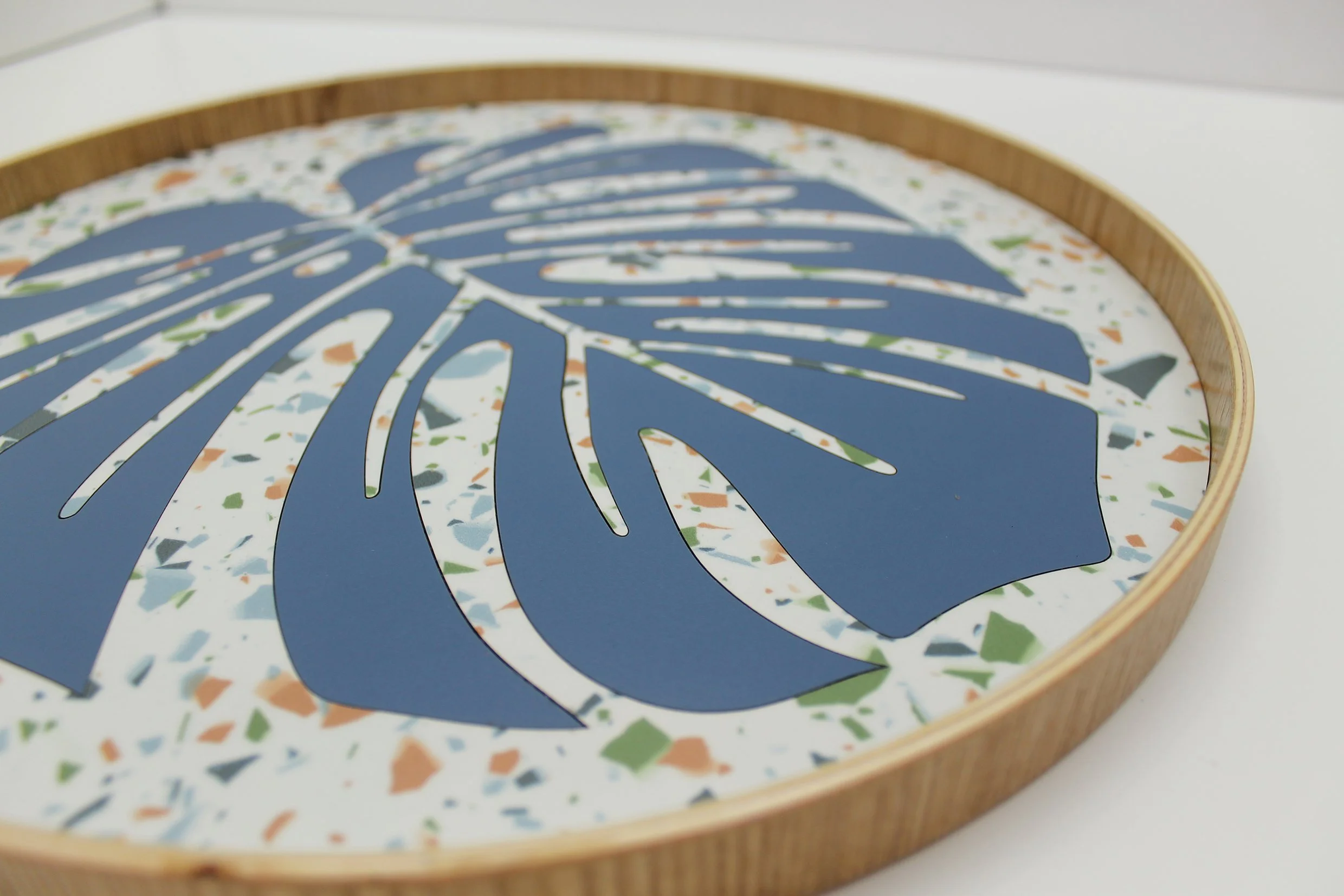 mostera tray 2.jpg