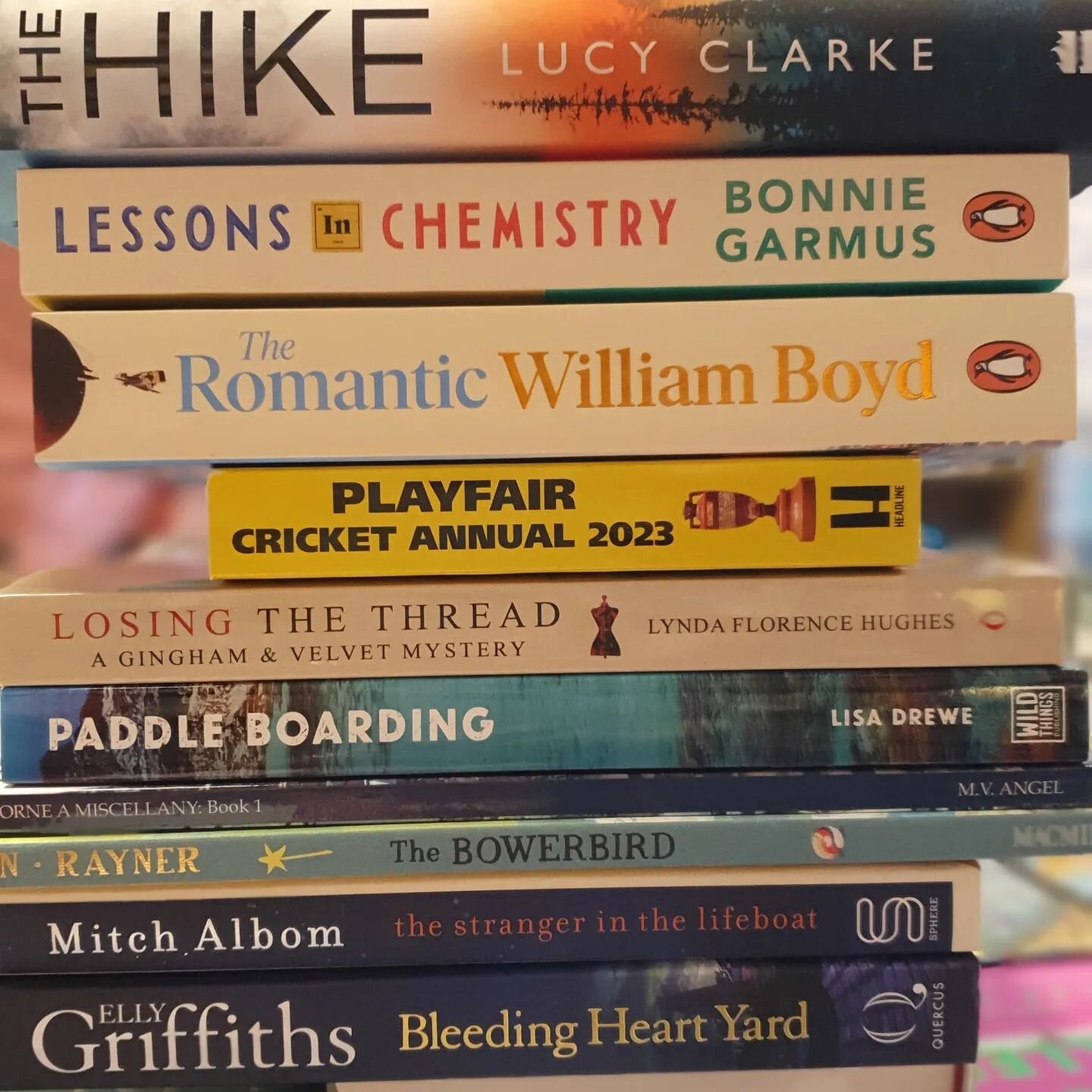 It's the moment you've been waiting for... April's Top 10 bestsellers!
1. The Hike by Lucy Clarke
2. Lessons in Chemistry by Bonnie Garmus 
3. The Romantic by William Boyd
4. Playfair Cricket annual 2023
5. Losing the Thread by Lynda Florence Hughes 