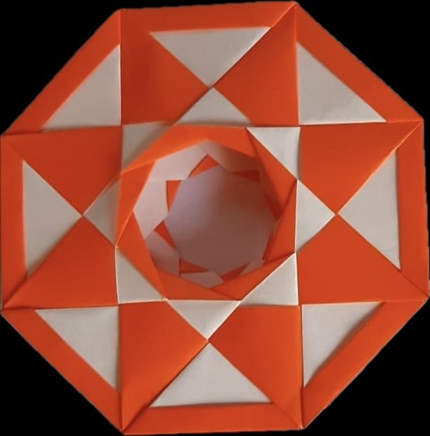 Bern: Einfach falten. Der Origami-Treffpunkt.