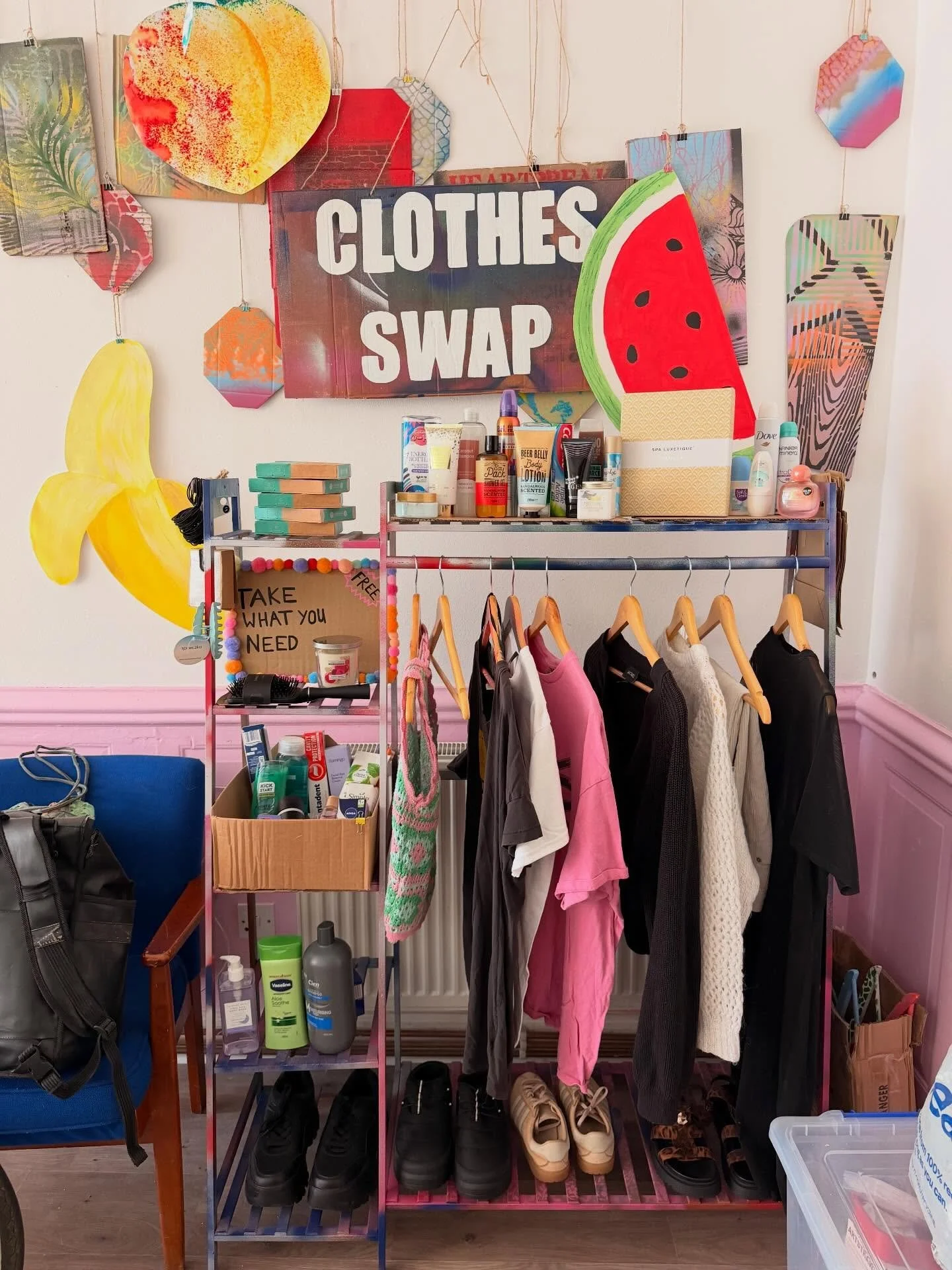 Our Take What You Need shop at artsed is now open! 💖👕👗👟🧼🪥🧴

We are so lucky to be a partner charity with Thanet Hygiene Bank @thbthanet which means we have free toiletries and self-care products for our young people.

We now have a Clothes Swa