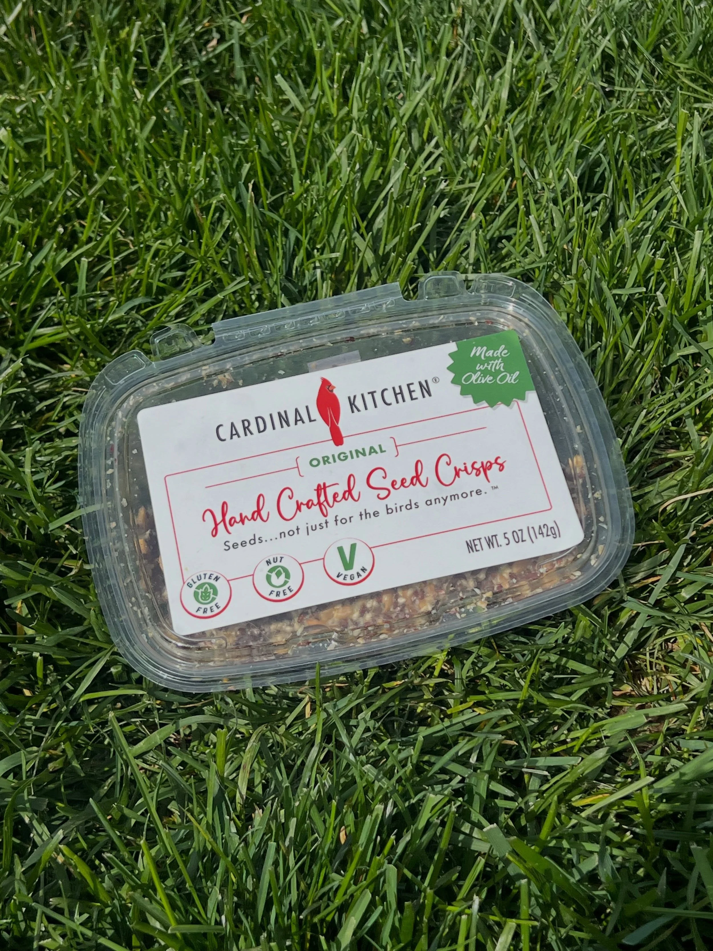 A snack that goes everywhere you do 🌱

At your desk ✅ 
Outside in the grass ✅ 
At the lake ✅ 
At a party ✅ 

Cardinal Kitchen Seed Crisps are the snack we didn&rsquo;t know we needed in every situation &mdash; and now we can&rsquo;t imagine any of t