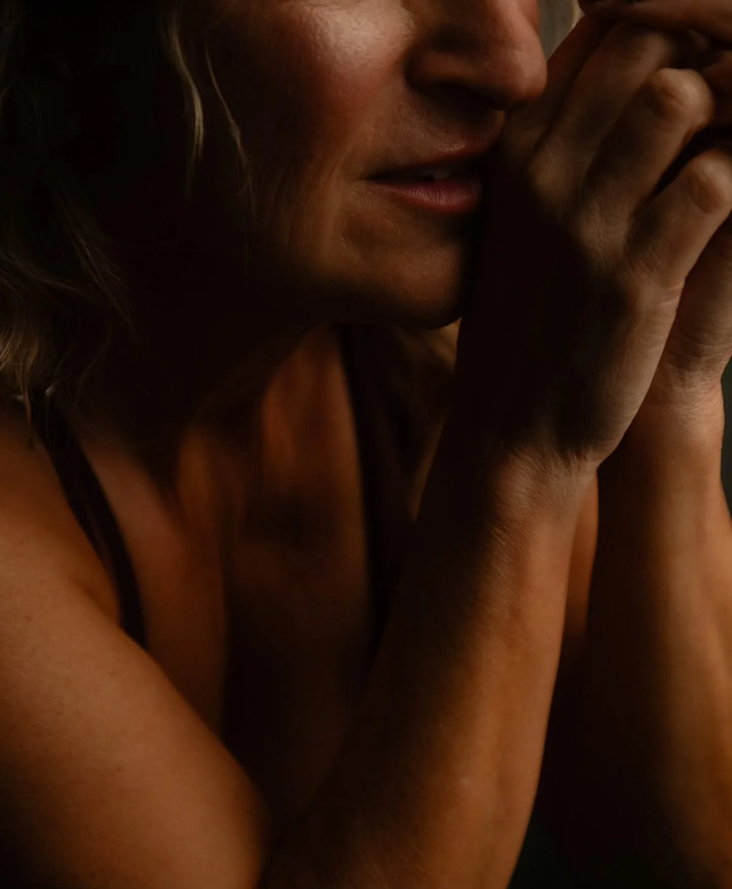 Past clients! Can you do me a quick favor? 
Take a second to put in my comments how you felt during and after your photo shoot. 

And to anyone thinking about doing a photoshoot, please read the comments 😊