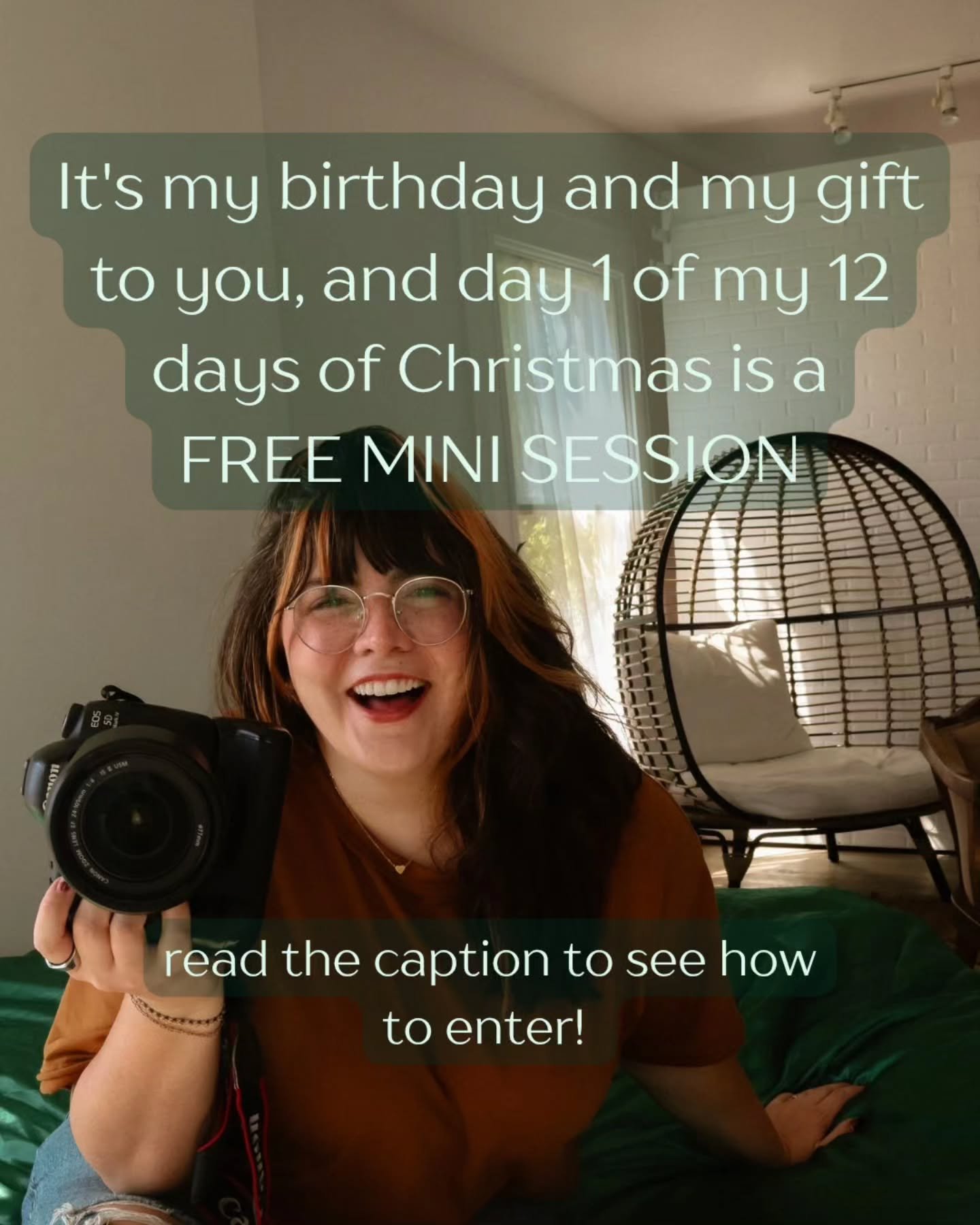 Yayayyy! Day 1 of 12 days of Christmas! 
Okay! To be entered to win a free mini photoshoot with me, all you have to do is comment your email below! Or DM me your email if you'd prefer to do that! 

That's it!!! 
Winner will be notified via email 😊 
