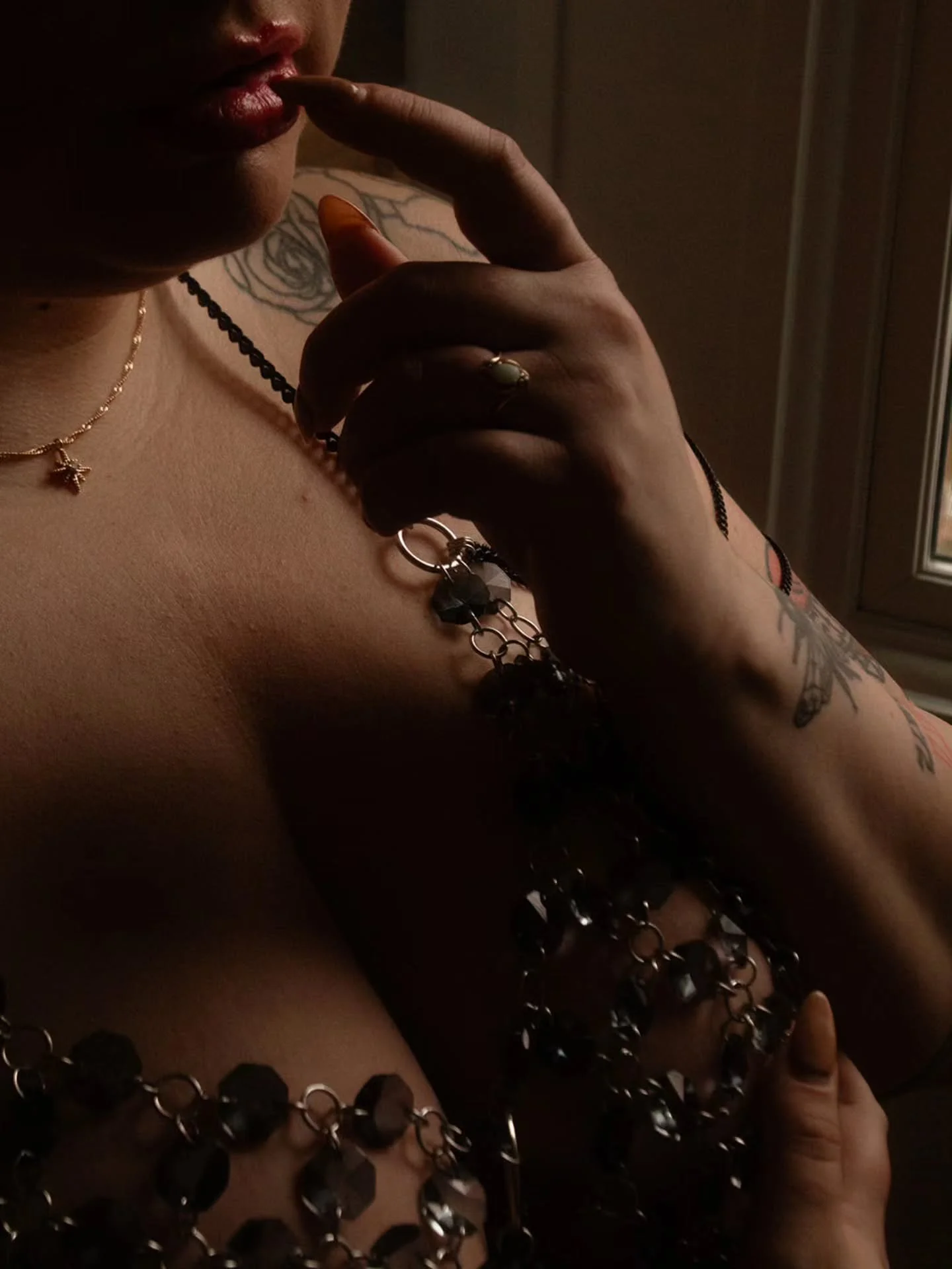 I've said it once and I'll say it again, detail pictures are my FAVORITE!!!!