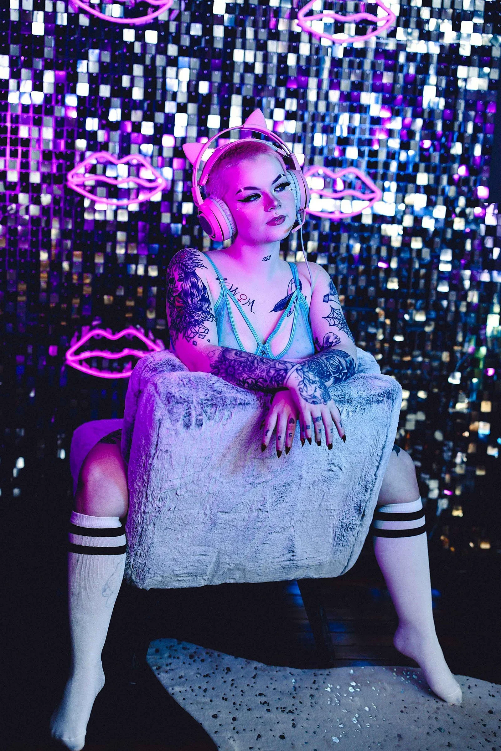 Gamer Girl Neon Shoot | Fort Wayne Boudoir Photographer