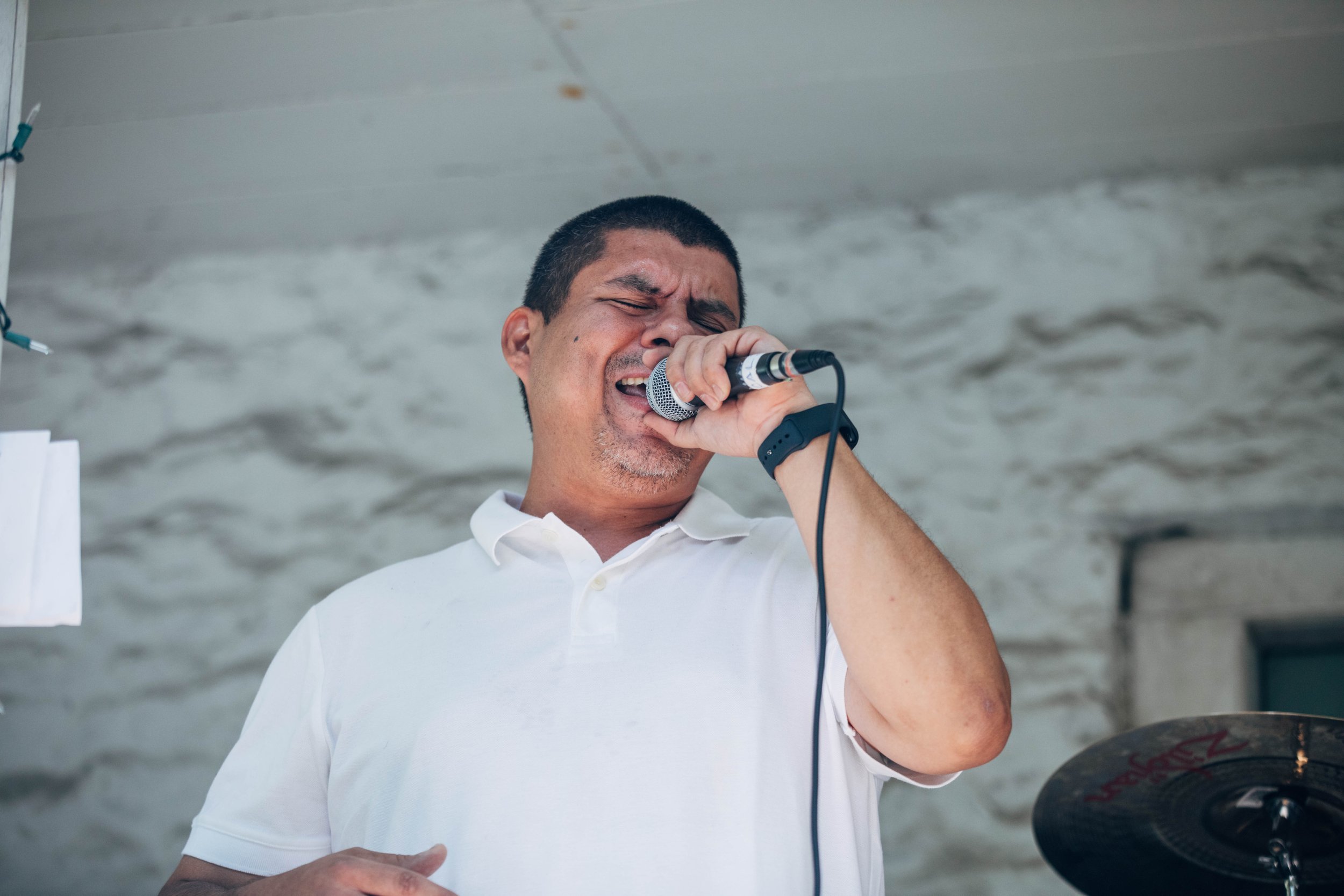 Johnny Aguirre, Vocalist