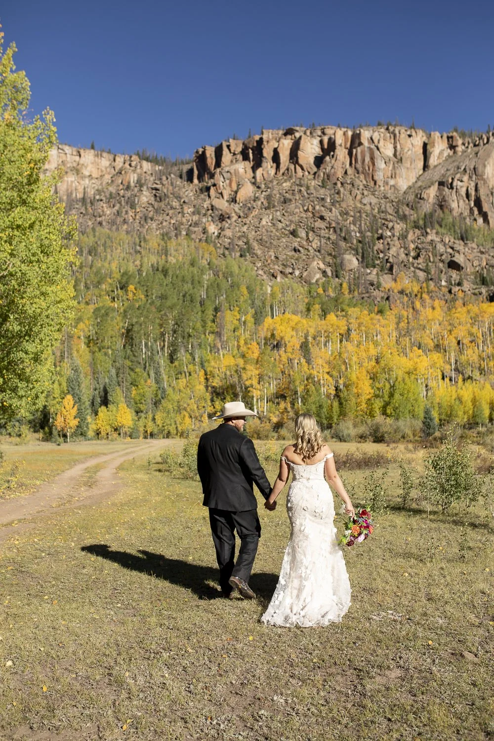 WeddinginCreedeColorado-5859.jpg