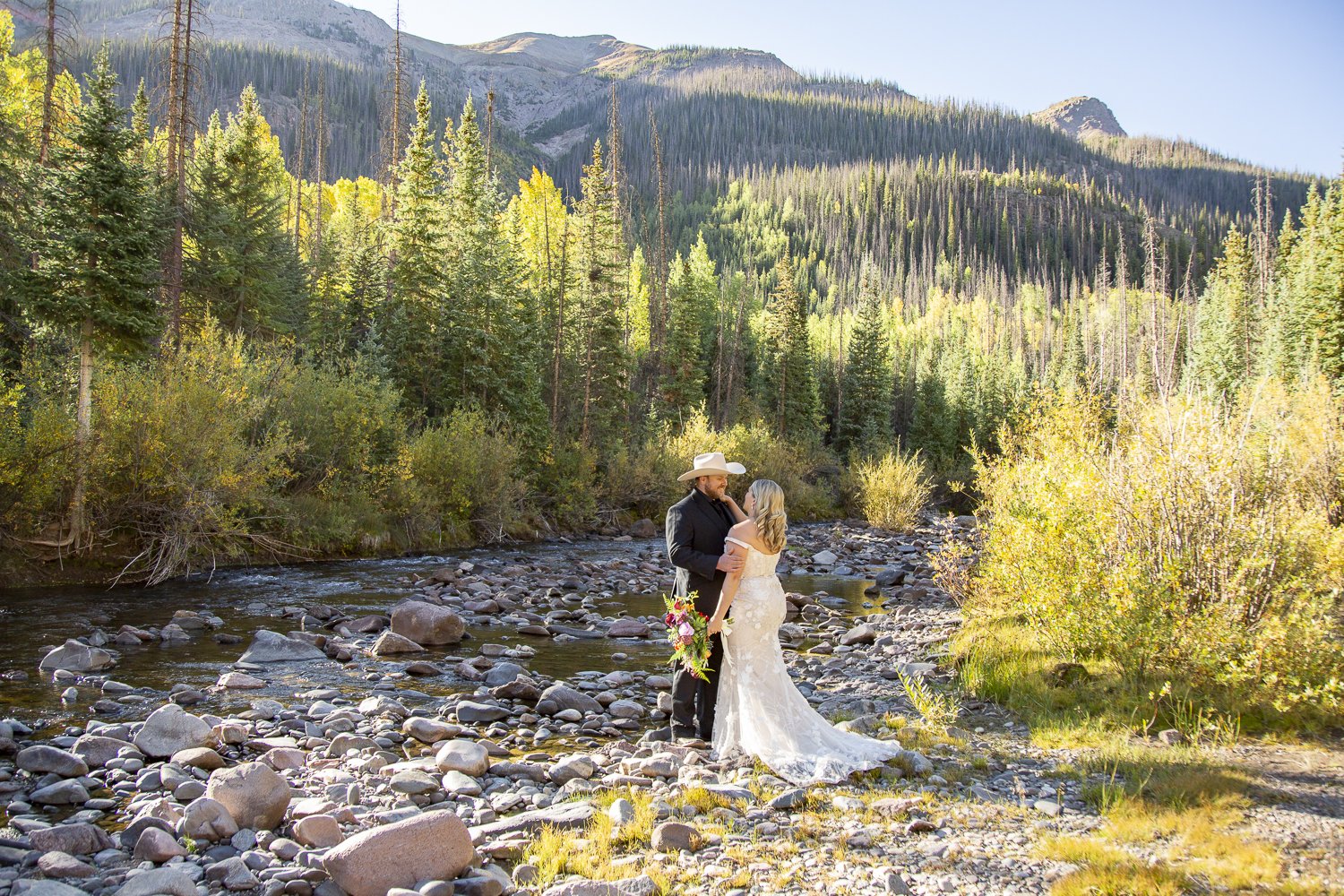 WeddinginCreedeColorado-7025-2.jpg