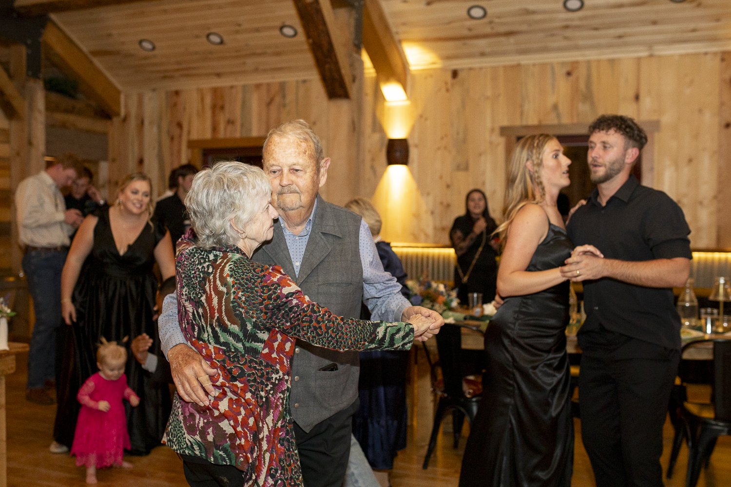 WeddinginCreedeColorado-3168.jpg
