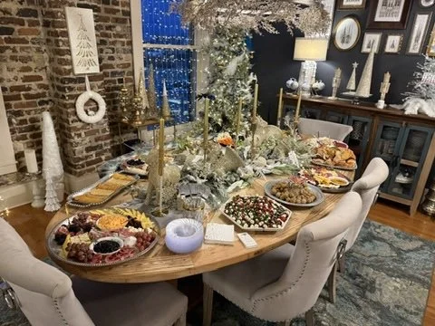 03-Holiday-Table.jpeg