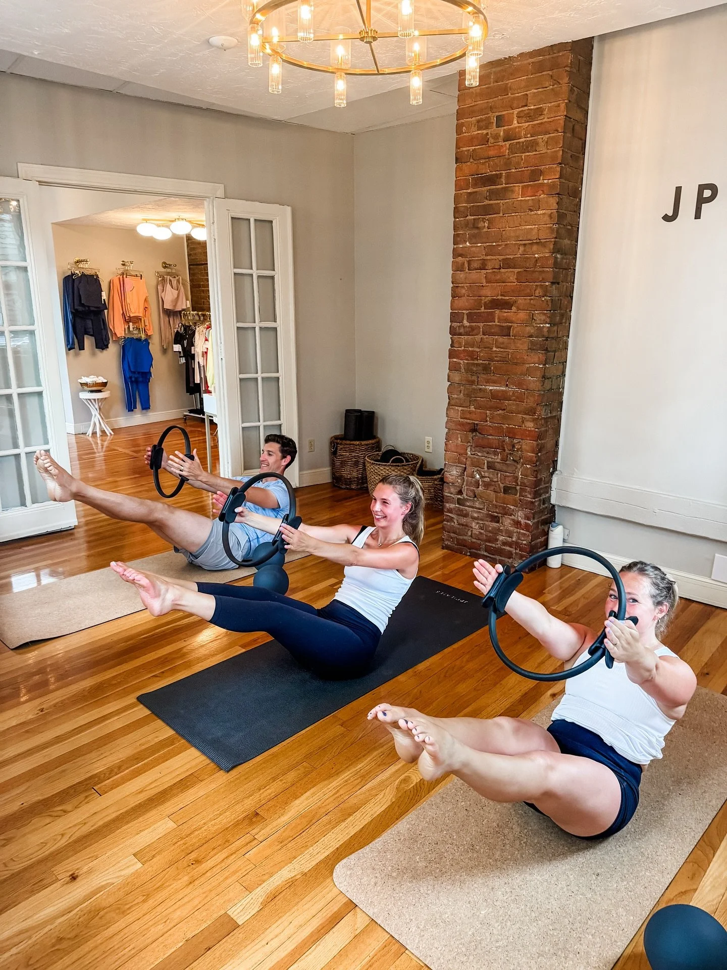 Saying goodbye 👋🏻 to summer at JPP! In my mind, I felt like we intentionally slowed down a lot at the studio but looking back I realize that isn&rsquo;t exactly true&hellip;

From our thriving outdoor classes to private clients, special events and 