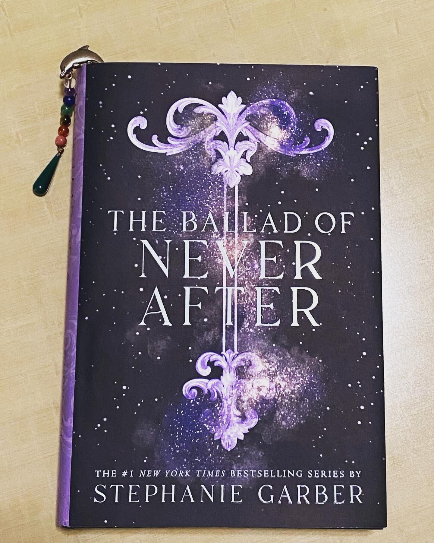 Such a good book! I can&rsquo;t wait to see what happens next!! Ps: love this cover!! ❤️❤️
#fantasybooks #bookstagram #booksbooksbooks #stephaniegarber #theballadofneverafter #newread #excited