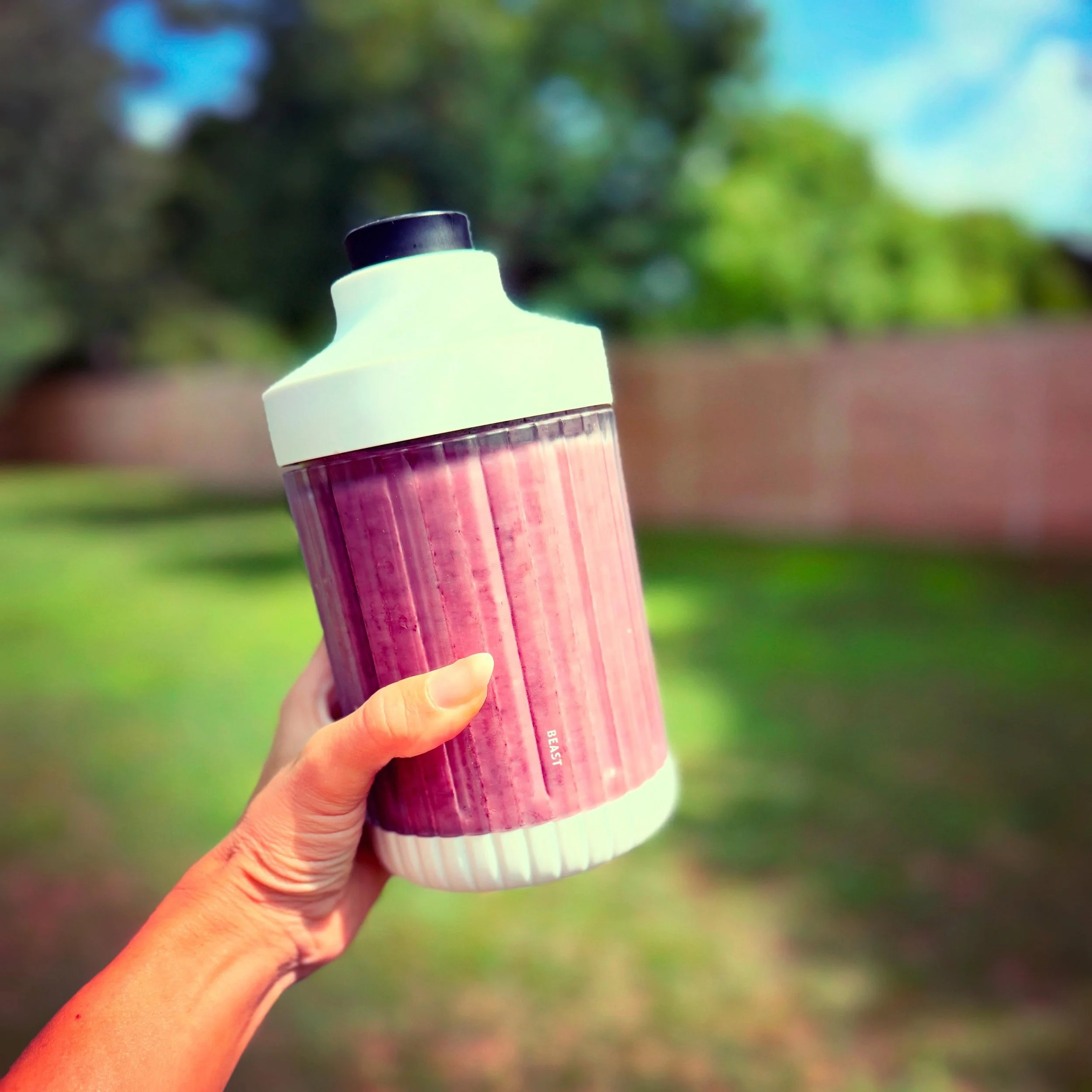 🫐 the blueberry 🫐 

Recipe coming soon! 

#healthyfoodforkids #smoothierecipe #smoothiesforkids #realfood #foodismedicine