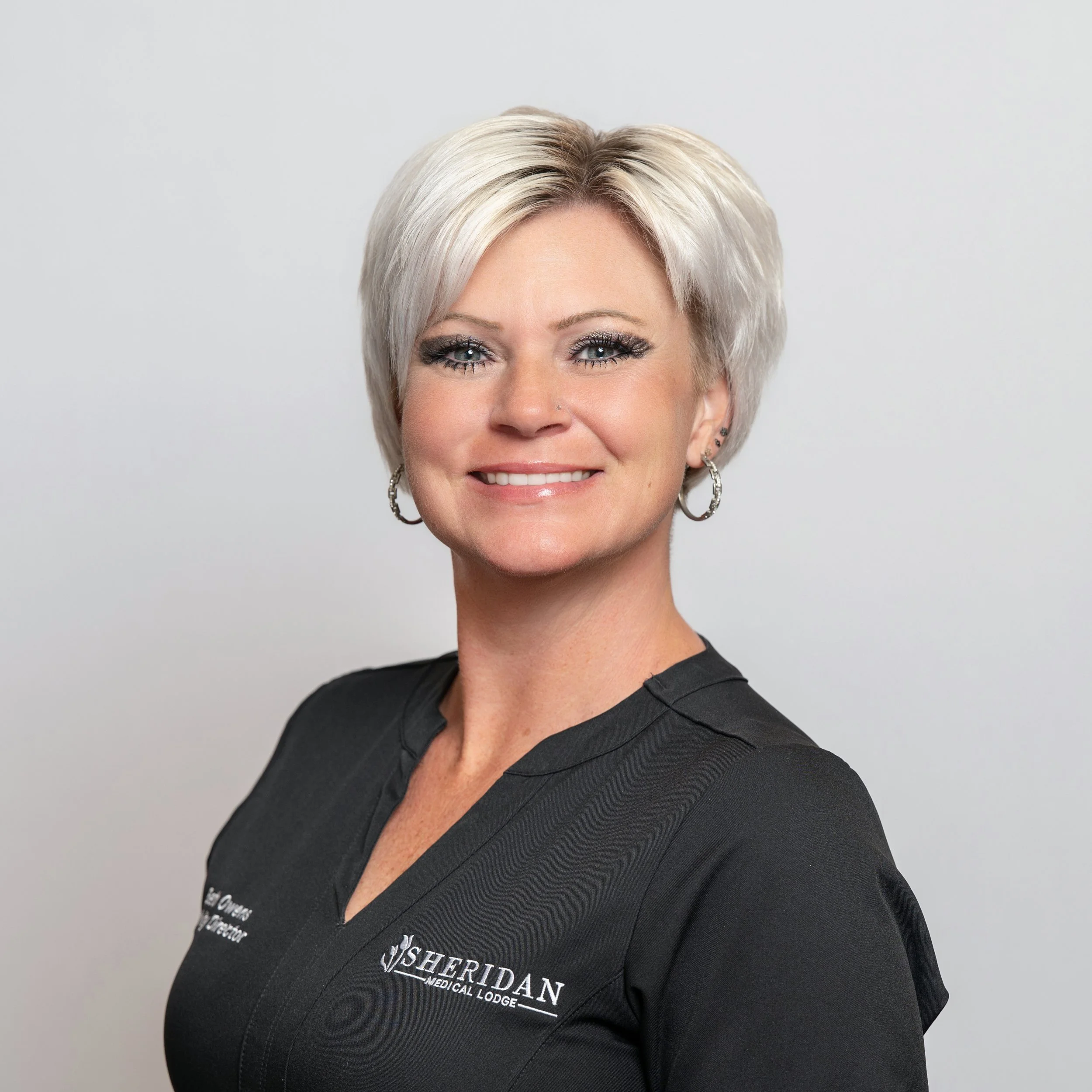 Beth Owens Headshot