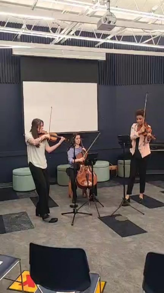 Renovare Music is happening right now!!
Get to Eastman Branch Library and let these sounds lift your spirit!! 🩷💜