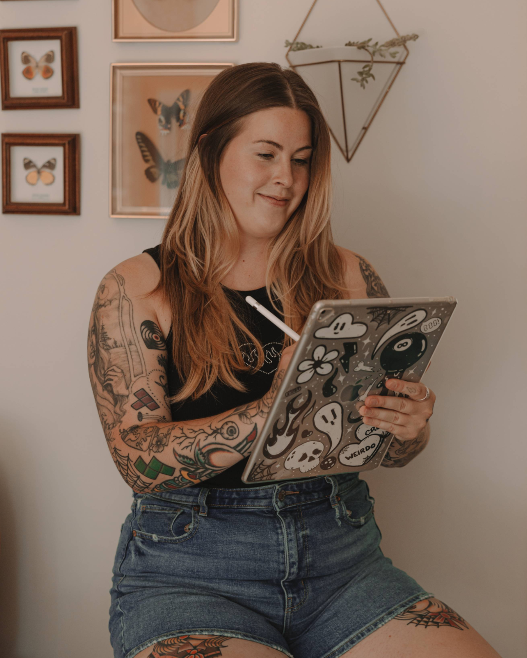 Is a Custom Hand-Drawn Logo a Bad Idea? What to Know About Illustrated Branding