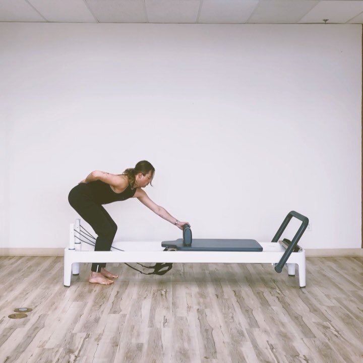 BRING IT BACK

Looking for a way to switch up your standing work in classes?

Try taking them to the back well. Using a light to medium spring, you can reverse the relationship to the spring to work on pulling motions such as the first two videos. An