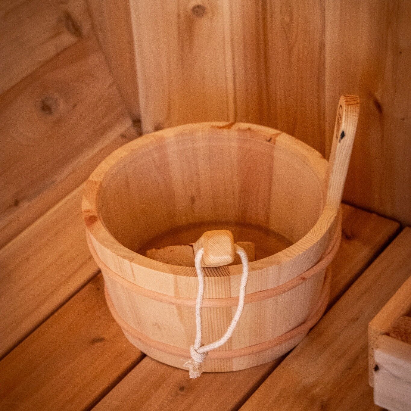 Elevate your well-being in the heart of Pinetop, Arizona, with the incredible benefits of saunas at Le Naturale PMA. 🌲🧖&zwj;♂️ Rejuvenate your body, release toxins, and find relaxation as the soothing heat melts away stress. Immerse yourself in the