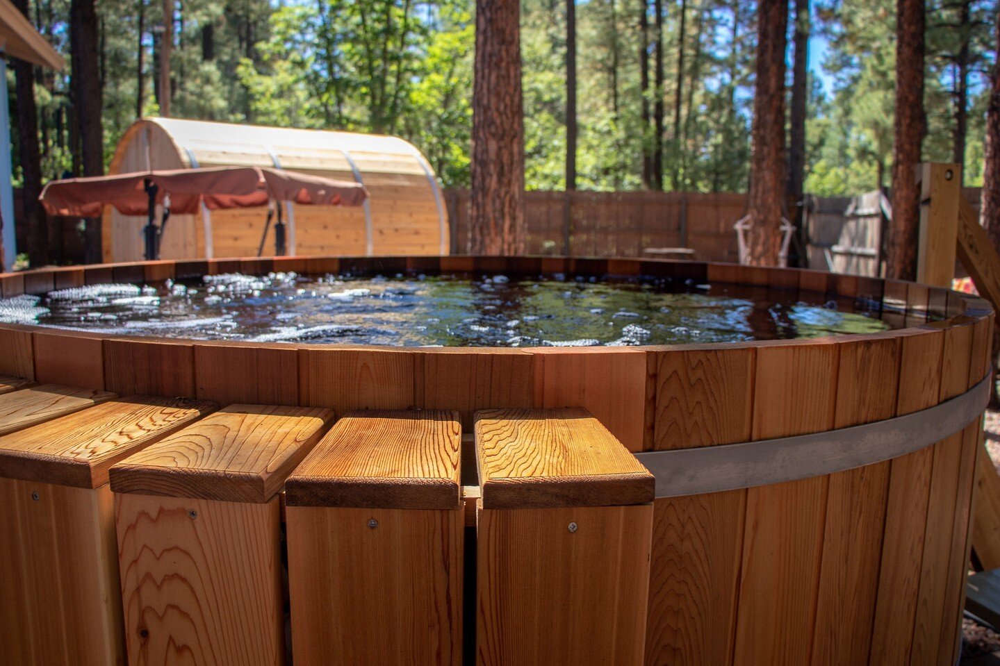 Experience the incredible benefits of our cedar hot tubs at Le Naturale PMA. 🌿🛁 Immerse yourself in warmth and relaxation, soothing sore muscles, reducing stress, and promoting overall well-being. Let the natural ambiance of our hot tubs transport 