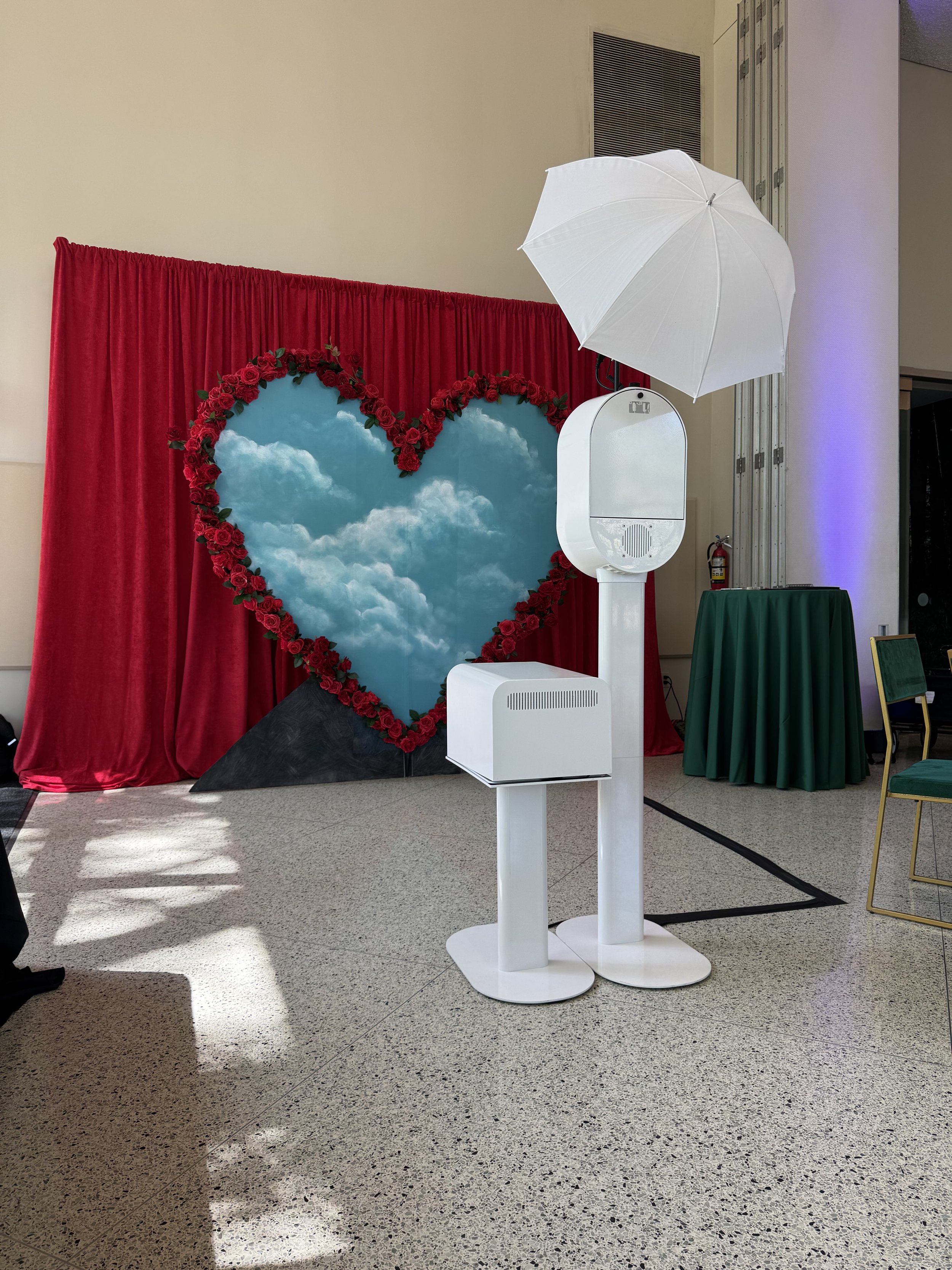 Glam Booth - LeForce - Heart.jpeg