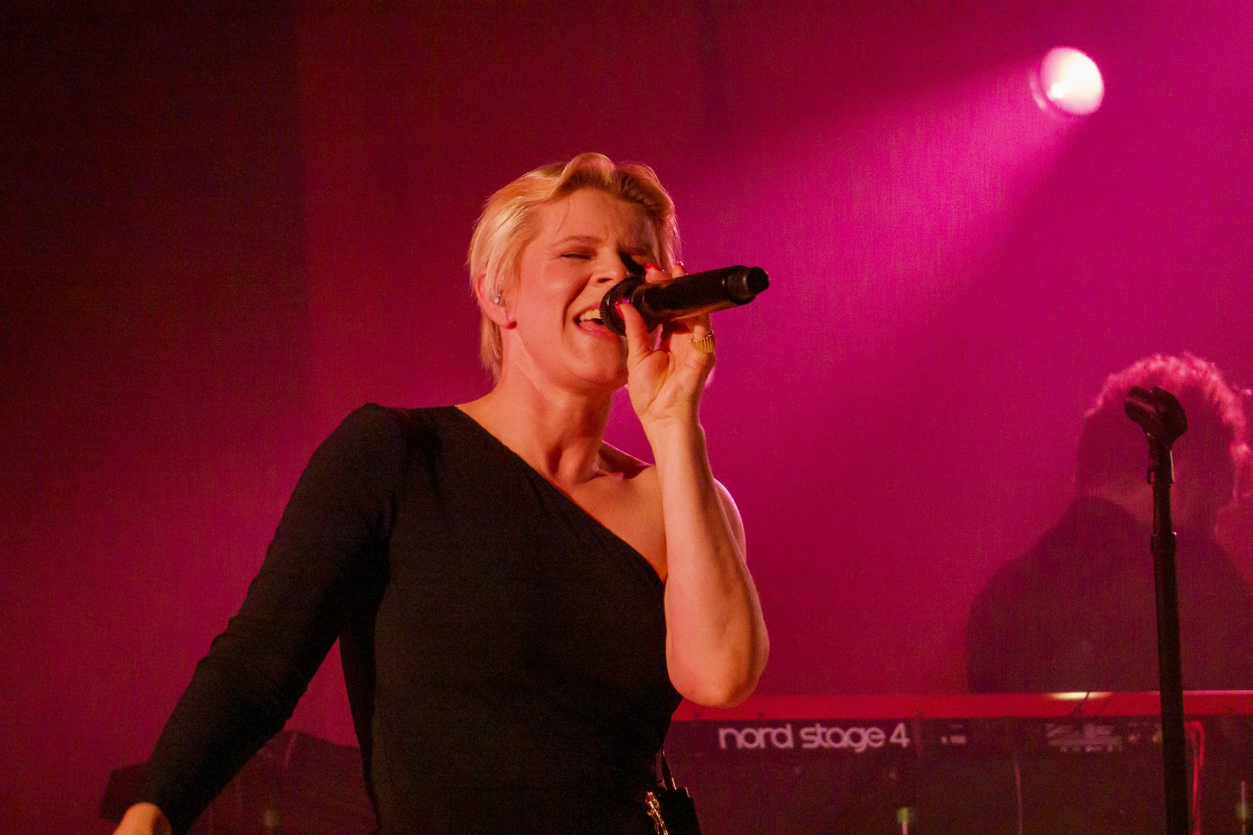 Robyn at Brooklyn Paramount