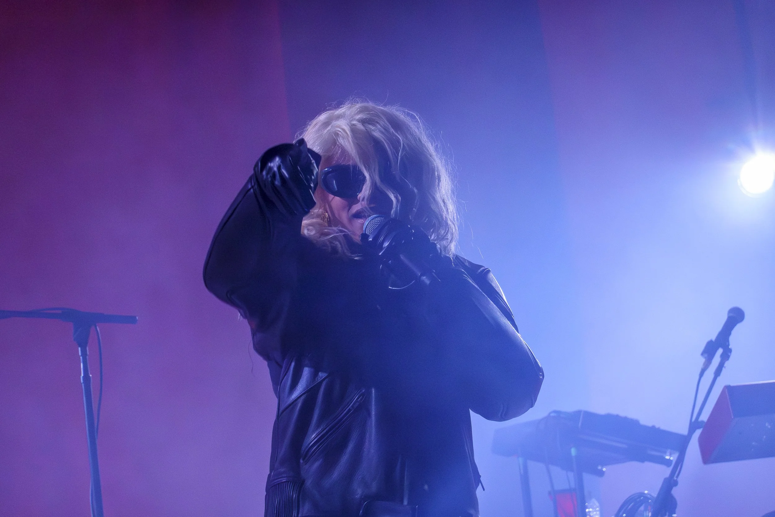 Maluca with Robyn at Brooklyn Paramount