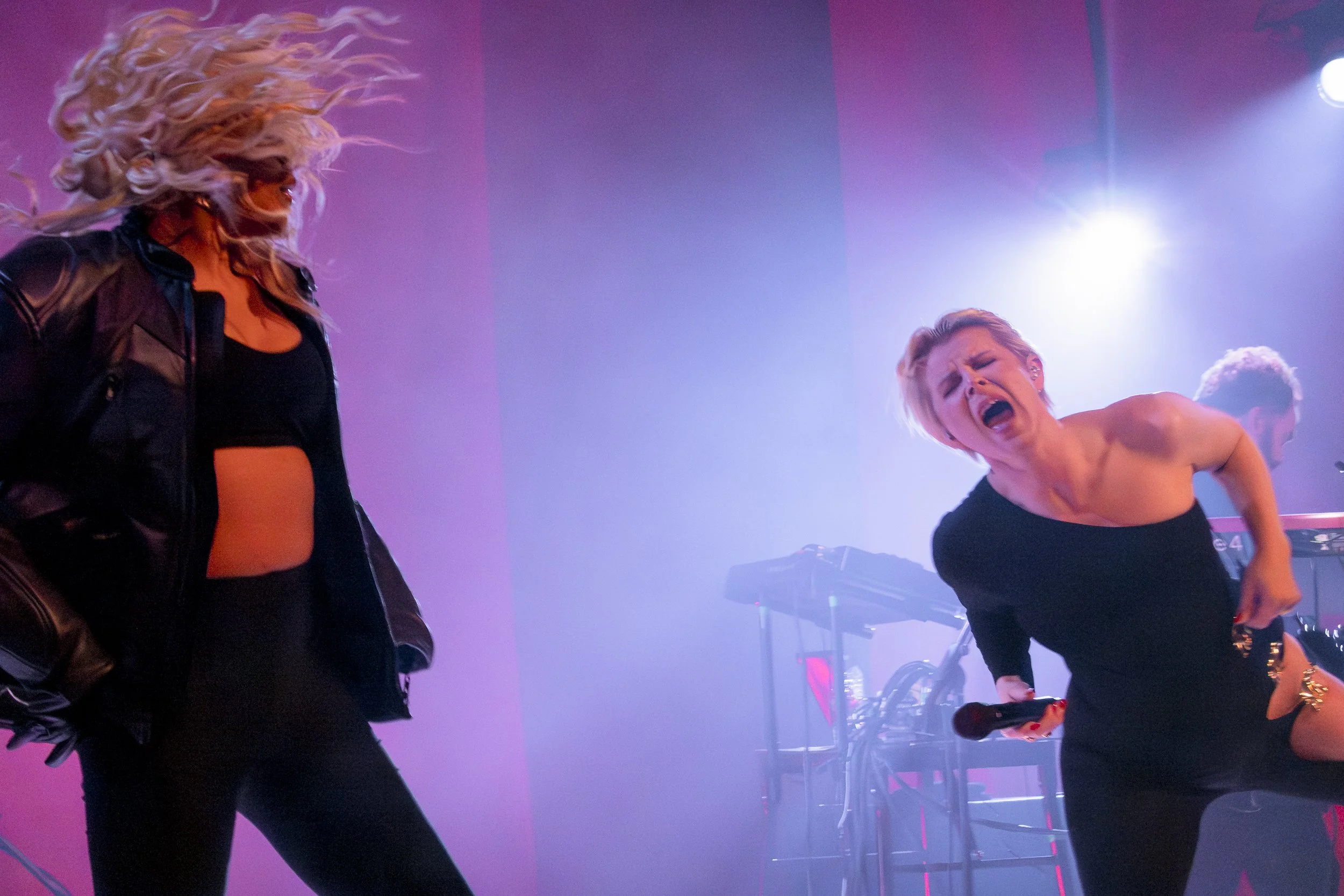 Maluca with Robyn at Brooklyn Paramount