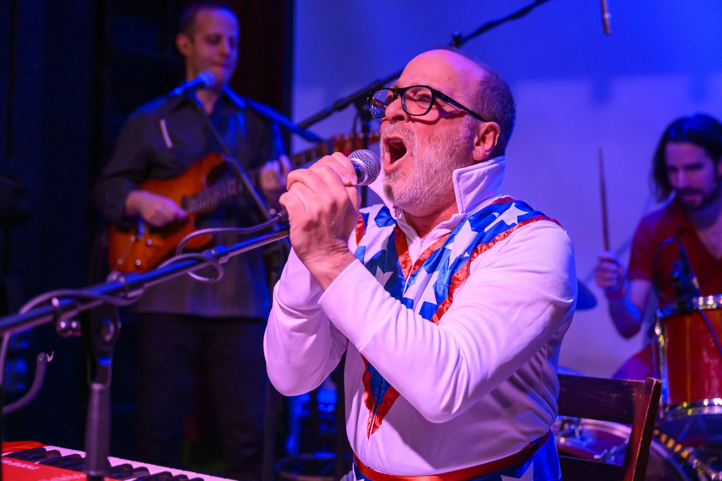 Jon Benjamin &amp; The Jazz Daredevil Band covers "The Boys Are Back in Town" at Union Pool