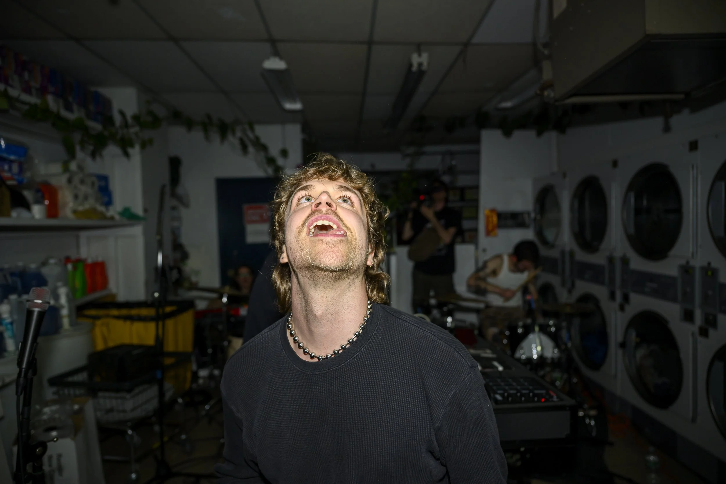 Lip Critic at Yong Xin Tan Laundromat