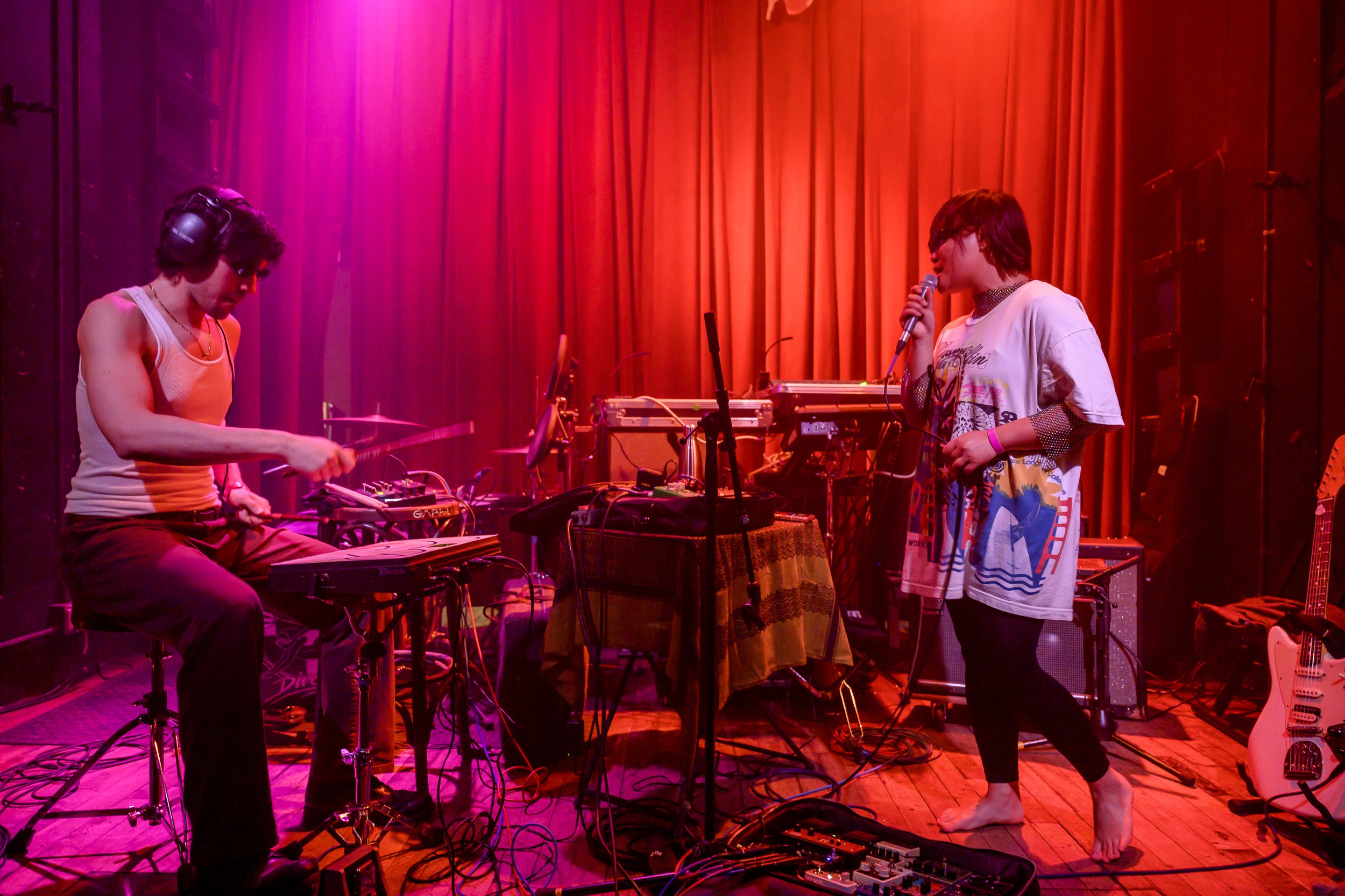 Gushes at Union Pool