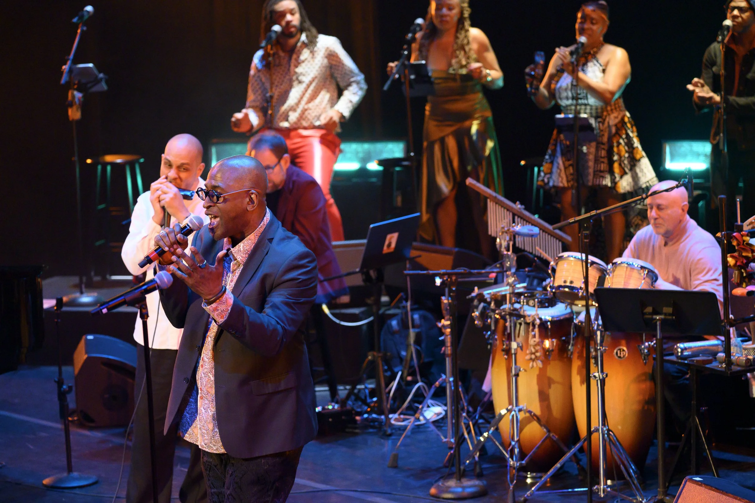 Kelsey Warren on vocals, Grégoire Maret on harmonica, Daniel Sadownick on percussion during Stevie: A Life in the Key of Songs