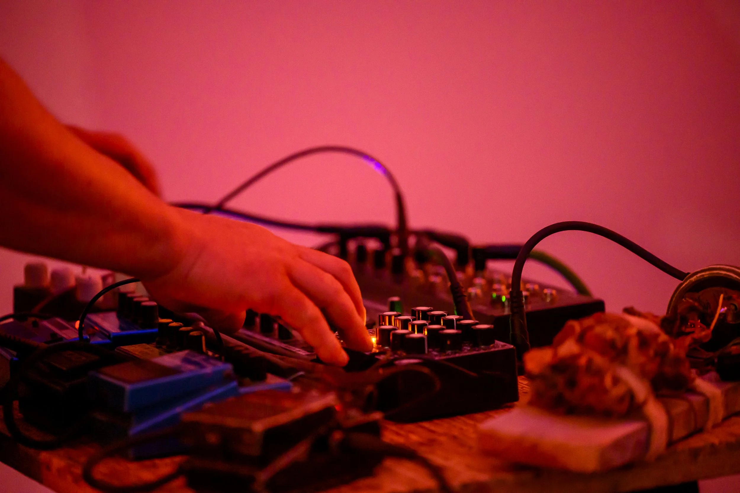 Noise Nomads at Amant