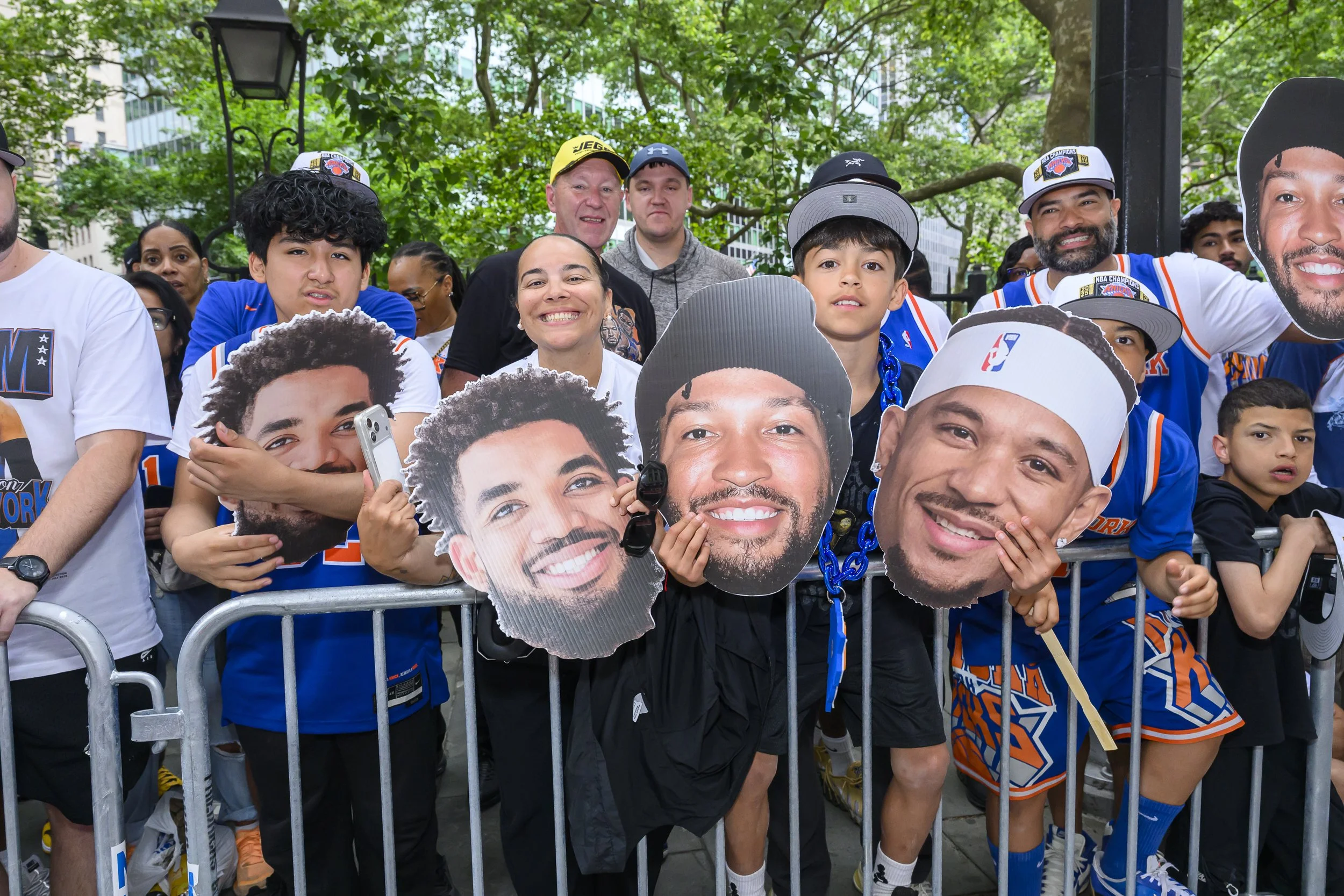 New-York-Knicks-championship-parade-by-Edwina-Hay-1374.jpg