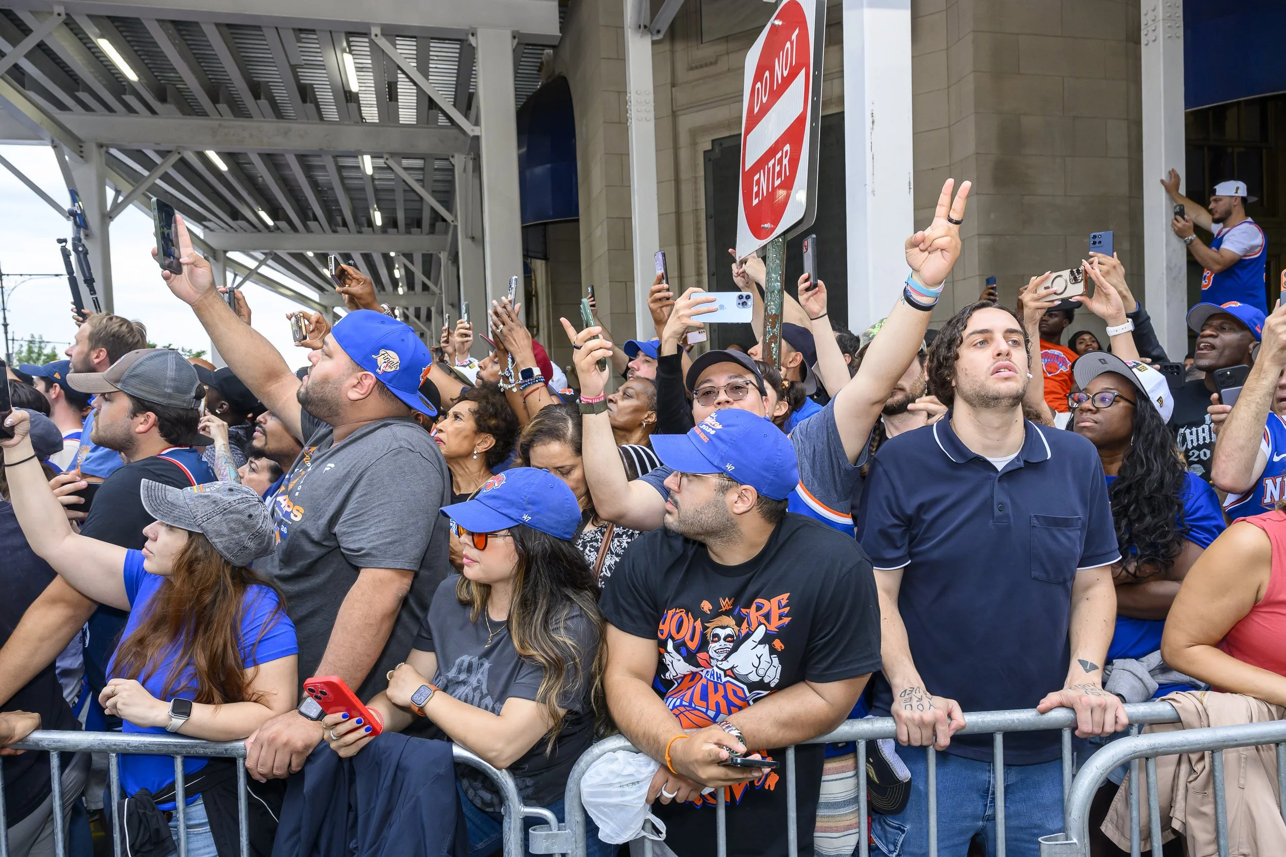 New-York-Knicks-Championship-Parade-by-Edwina-Hay-1376.jpg