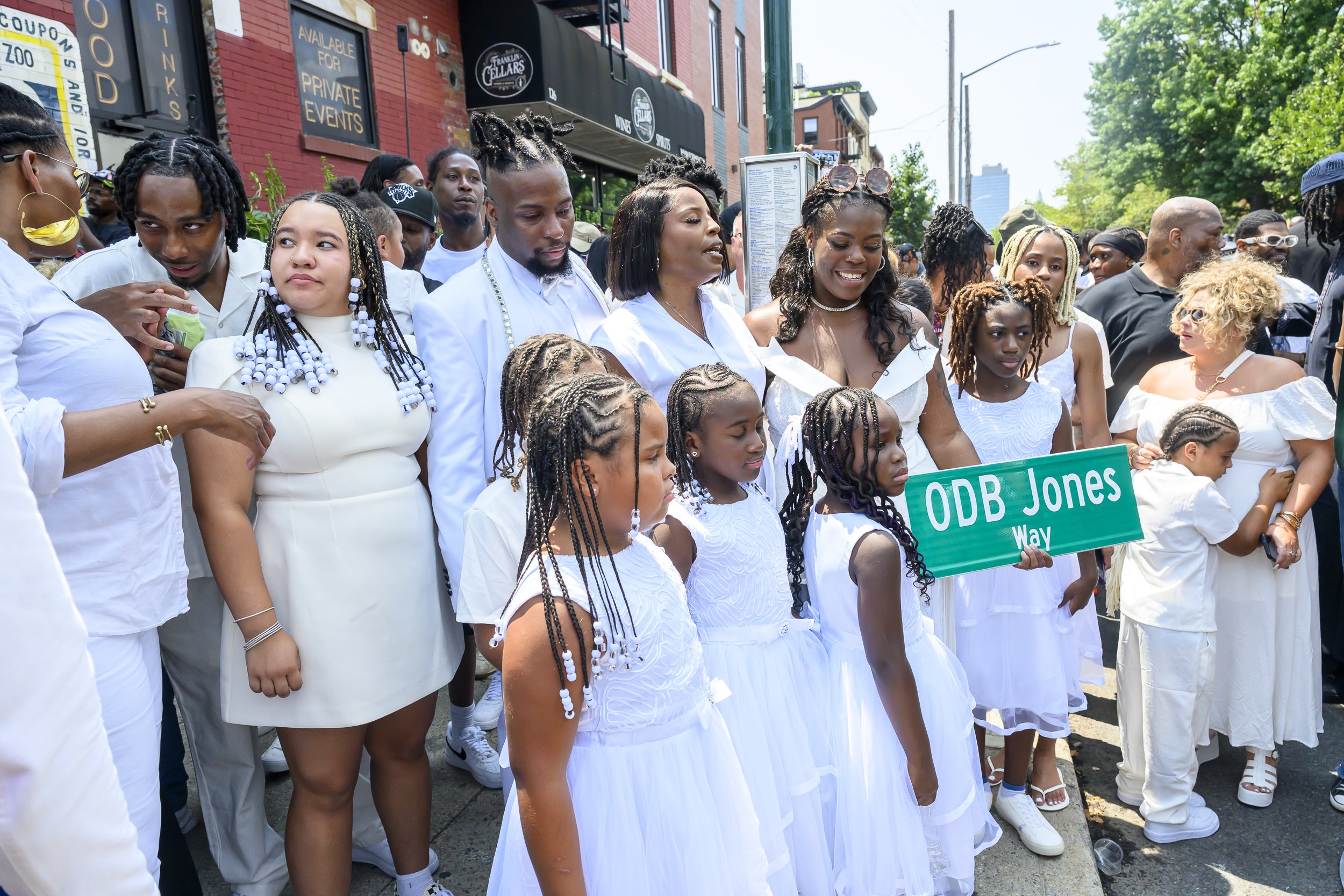 ODB-Jones-Way-family-after-unveiling-072526-by-Edwina-Hay-3861.jpg