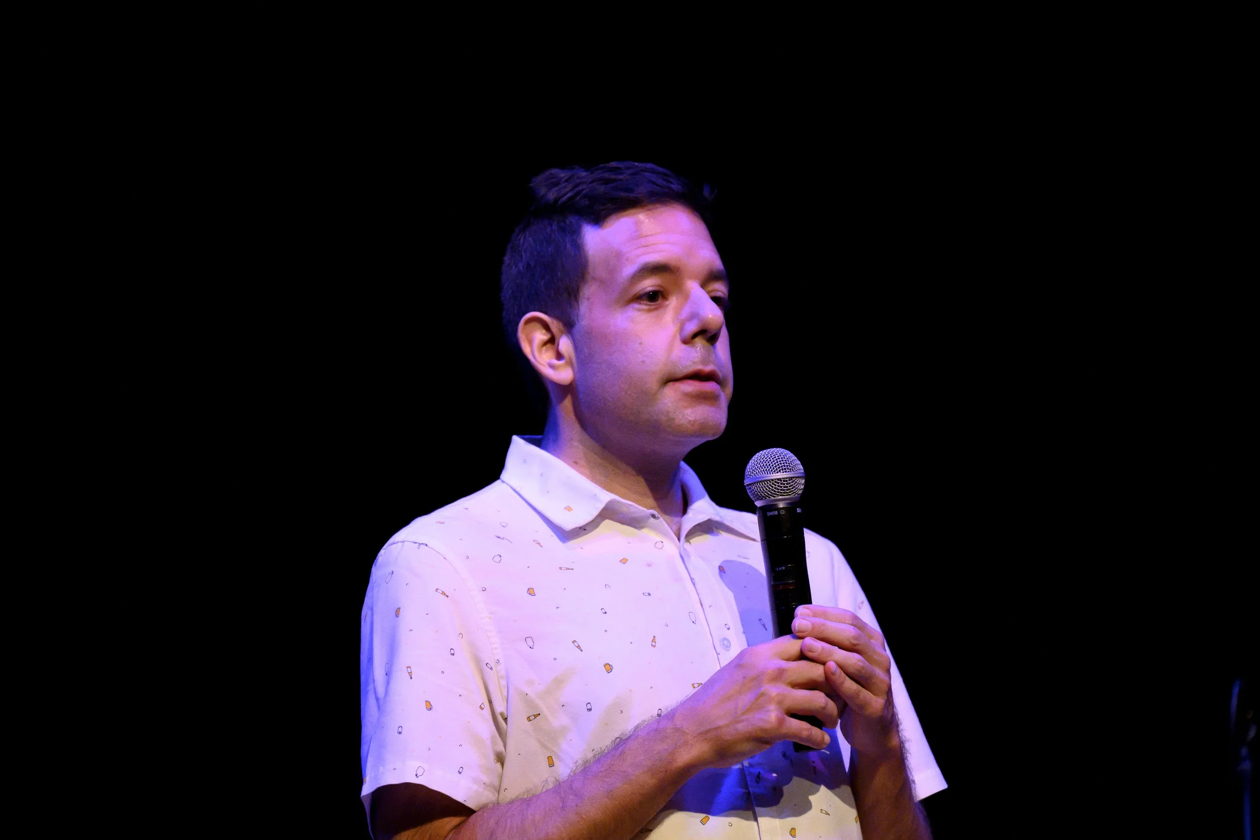 Writer Ronen Givony addressing the audience before performances on Thursday, October 1, 2026.