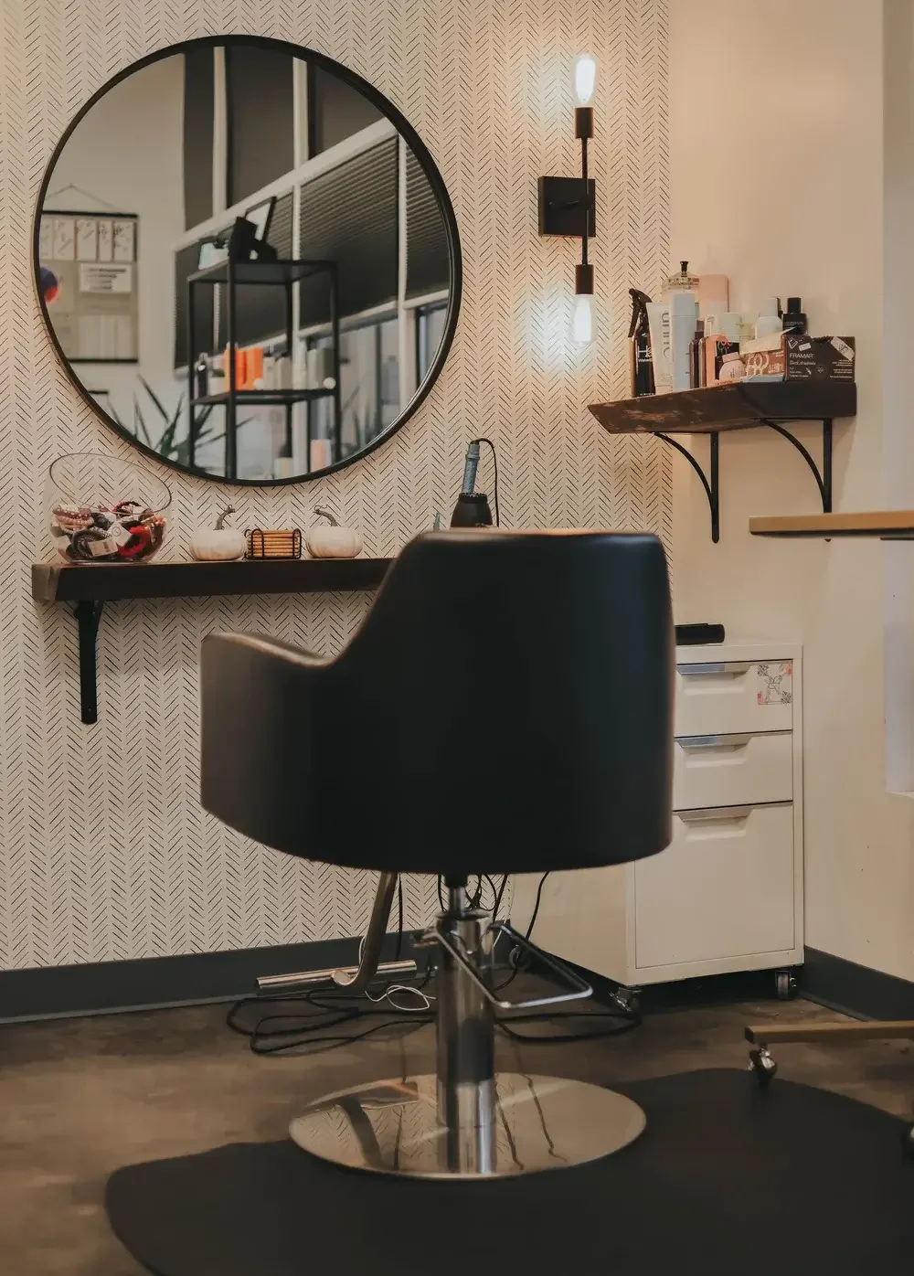 Keeping What You Earn: The Financial Freedom of Salon Suite Rental in Winston-Salem