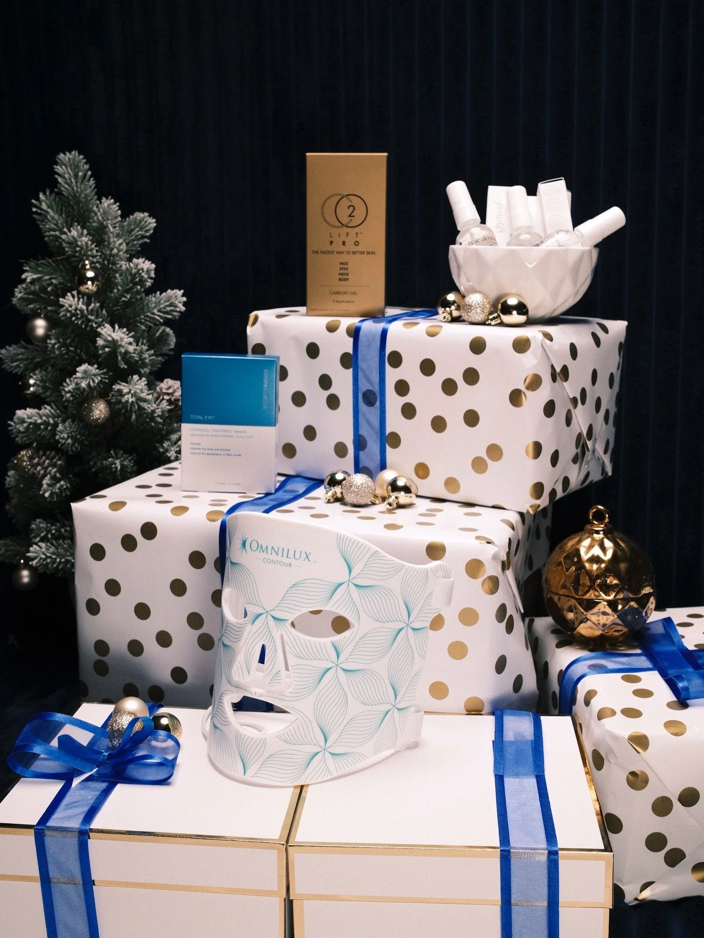 🎄 Last Day of My Black Friday Savings Event!
Your chance to save on my top-selling, professional grade skincare + at-home treatments 🤍

Low stock on Omnilux &amp; CO2Lift PRO &mdash; sale is while supplies last ✨

Tap the link in my bio to shop ✨