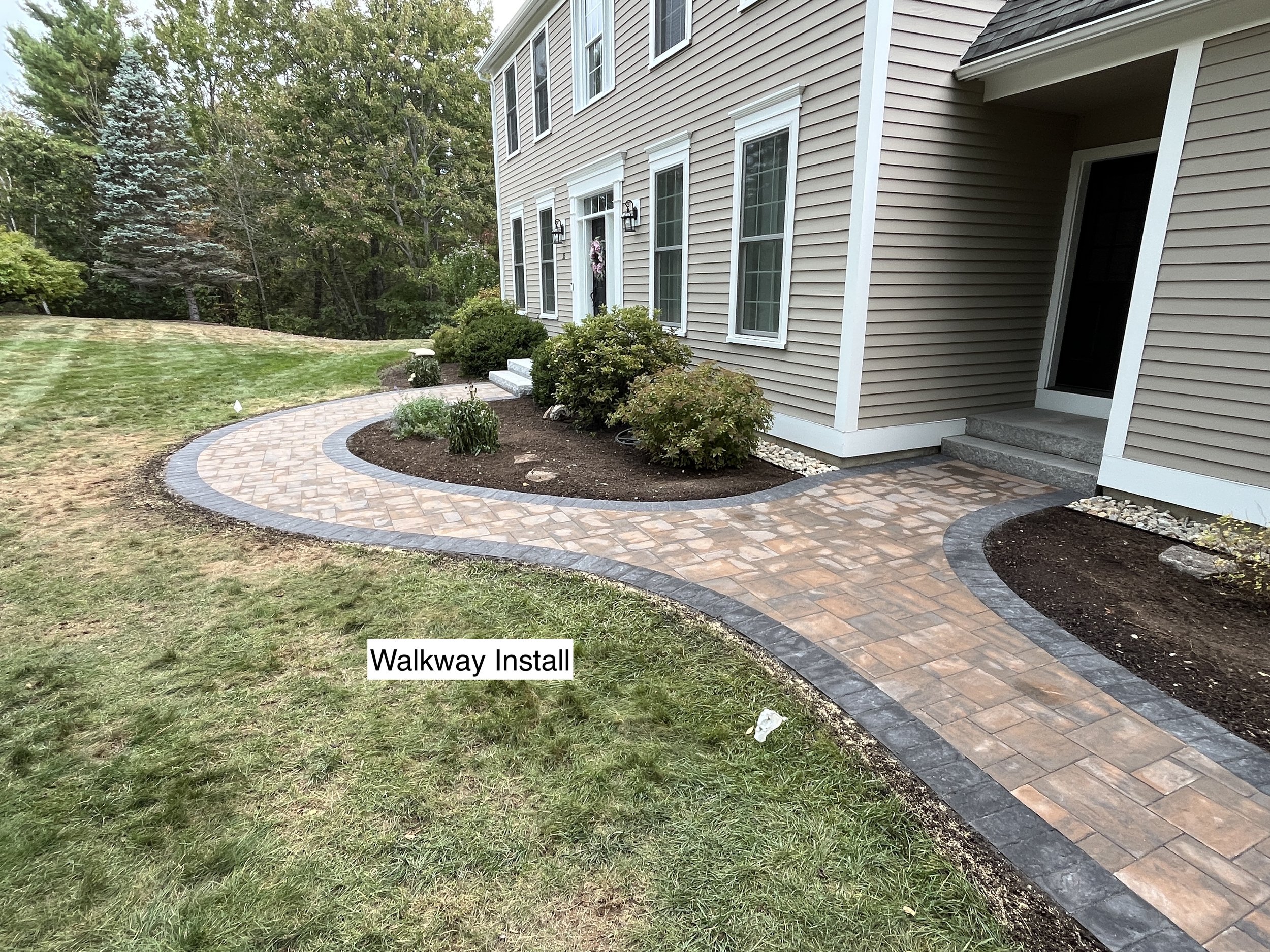 Walkway2.JPG