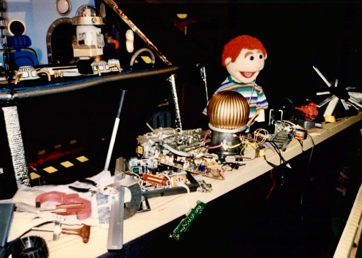 Here&rsquo;s a behind-the-scenes photo from the Outer Space, Inner Space video shoot! 🚀

Let&rsquo;s do a little trivia&hellip;

What is the name of the spaceship from the Outer Space, Inner Space musical?

A ) Zephyr B ) Voyager C ) Specter

Let us
