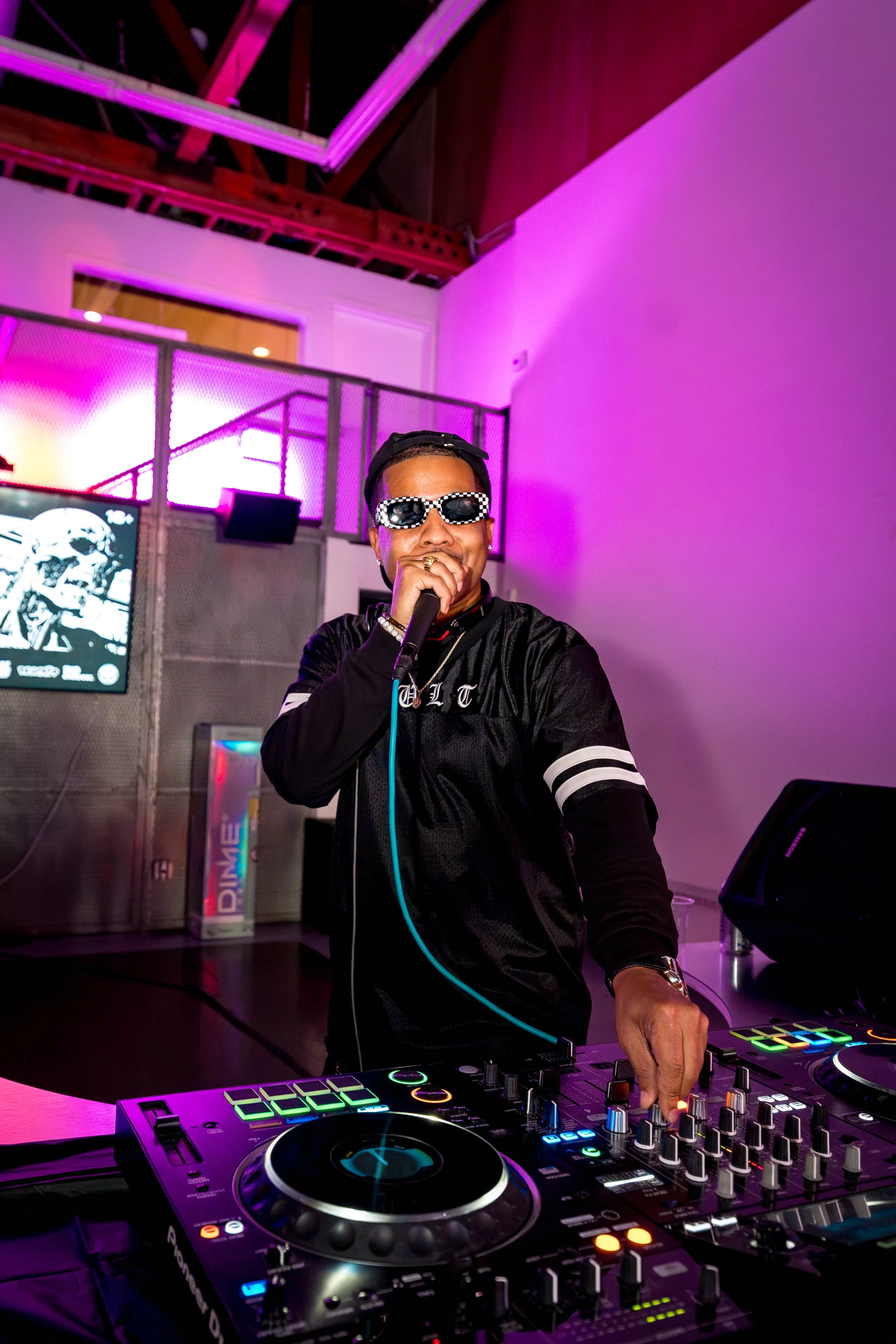 40 oz Cult Pop Up-4.JPG