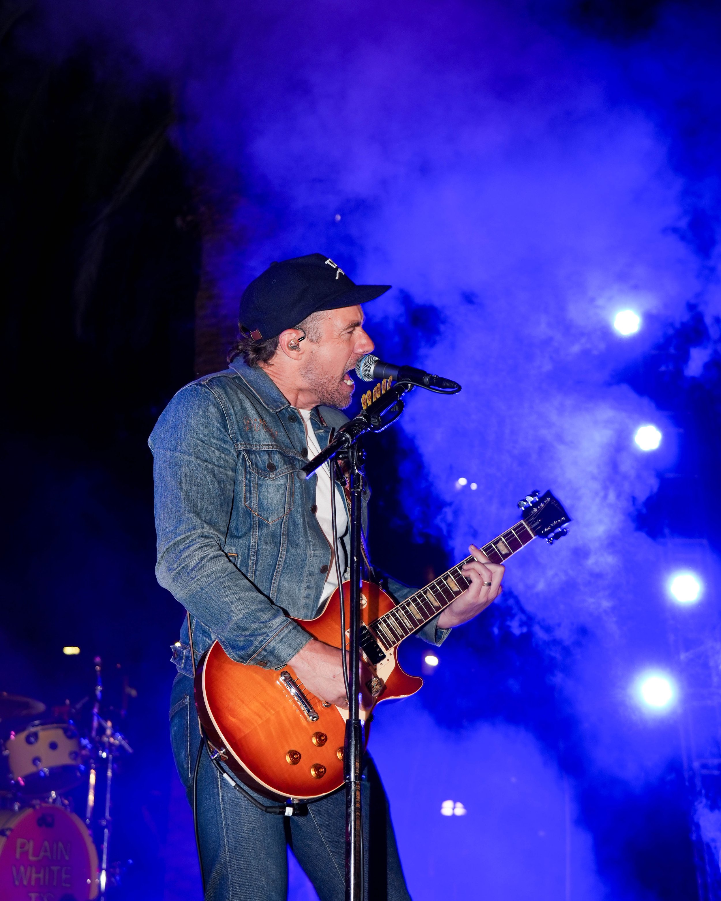 Palni White T's Pershing Square-13.JPG