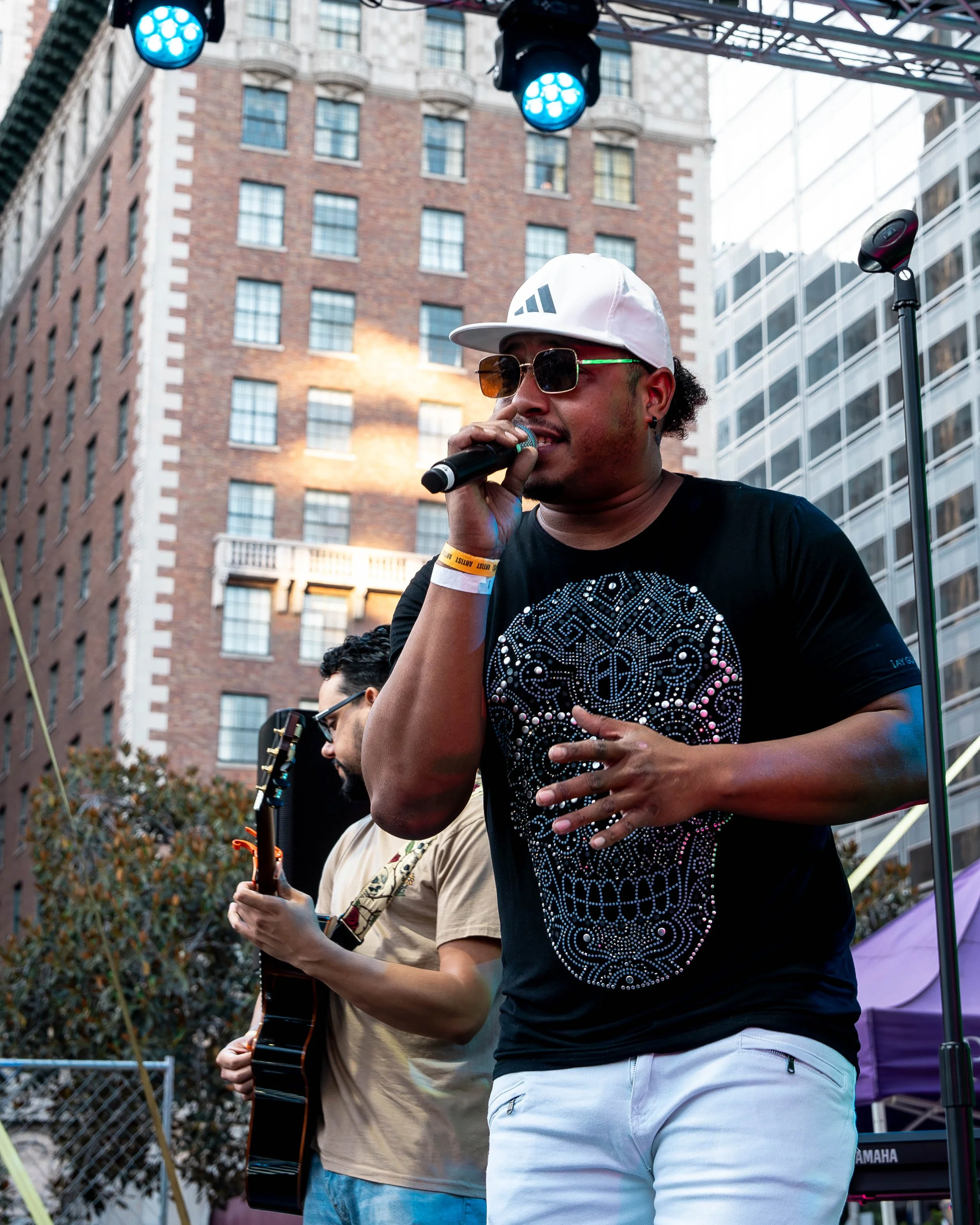 Grupi Invasion Latina -3.JPG