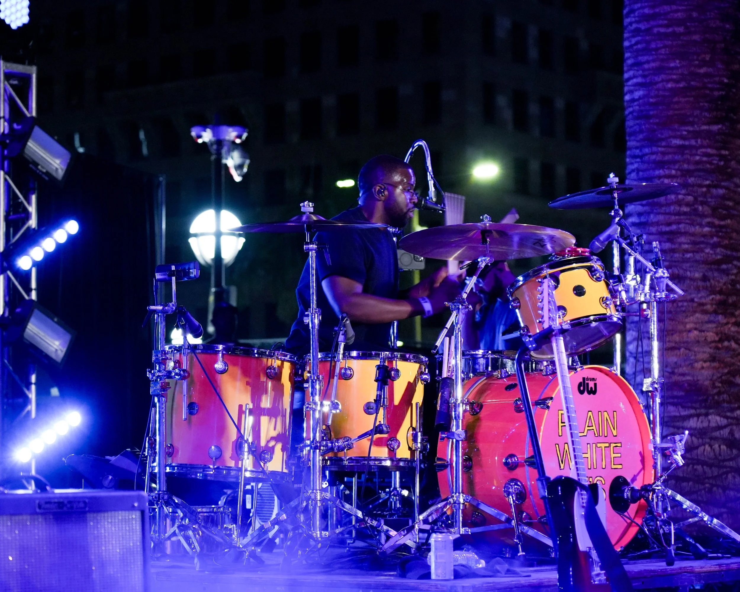 Palni White T's Pershing Square-15.JPG