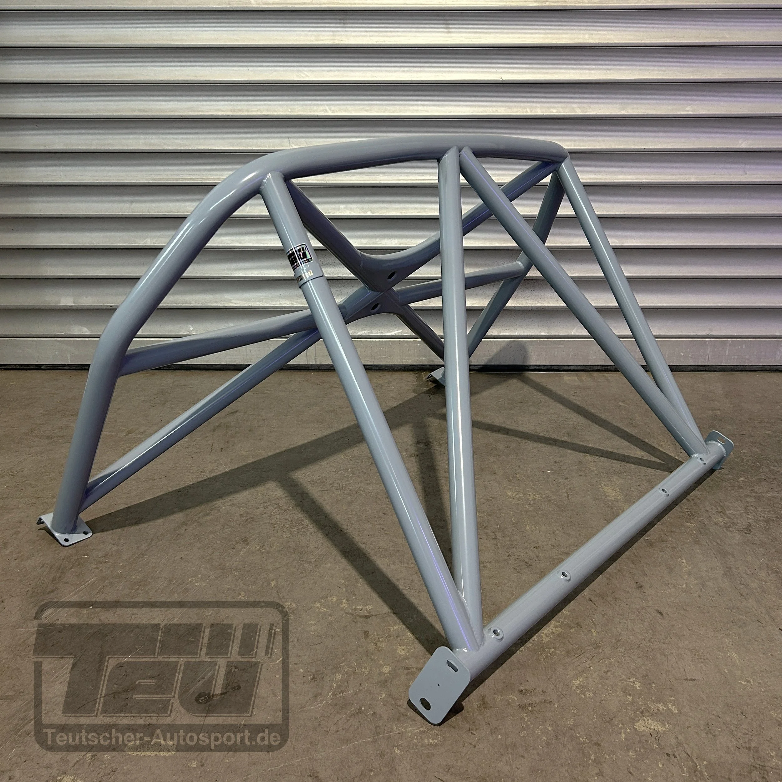 G87-M2-halfcage-r34-CroMo-Teutscher-Autosport.JPG