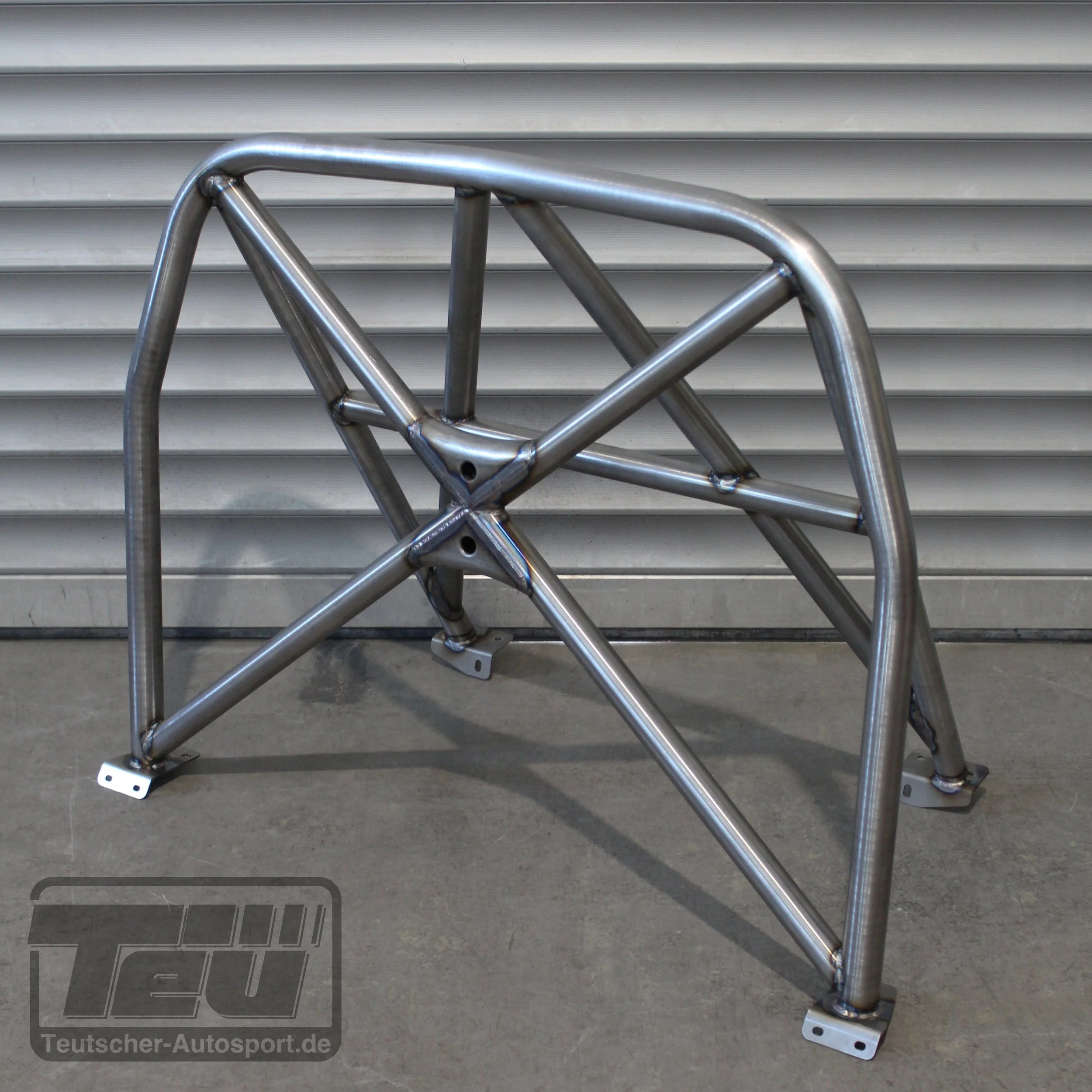 R56-1236-front34-TeutscherAutosport.jpg