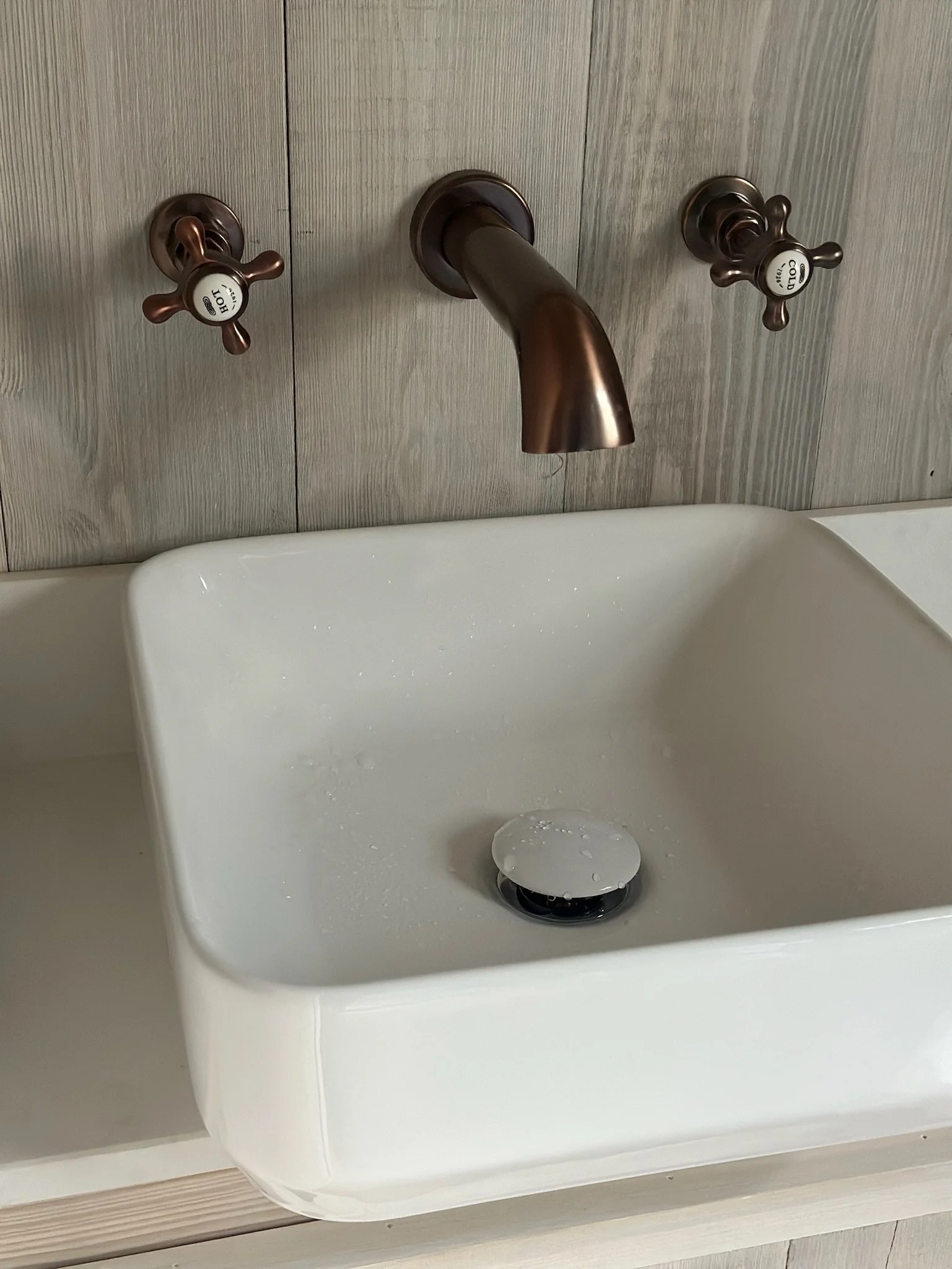 shepherds hut interior bathroom