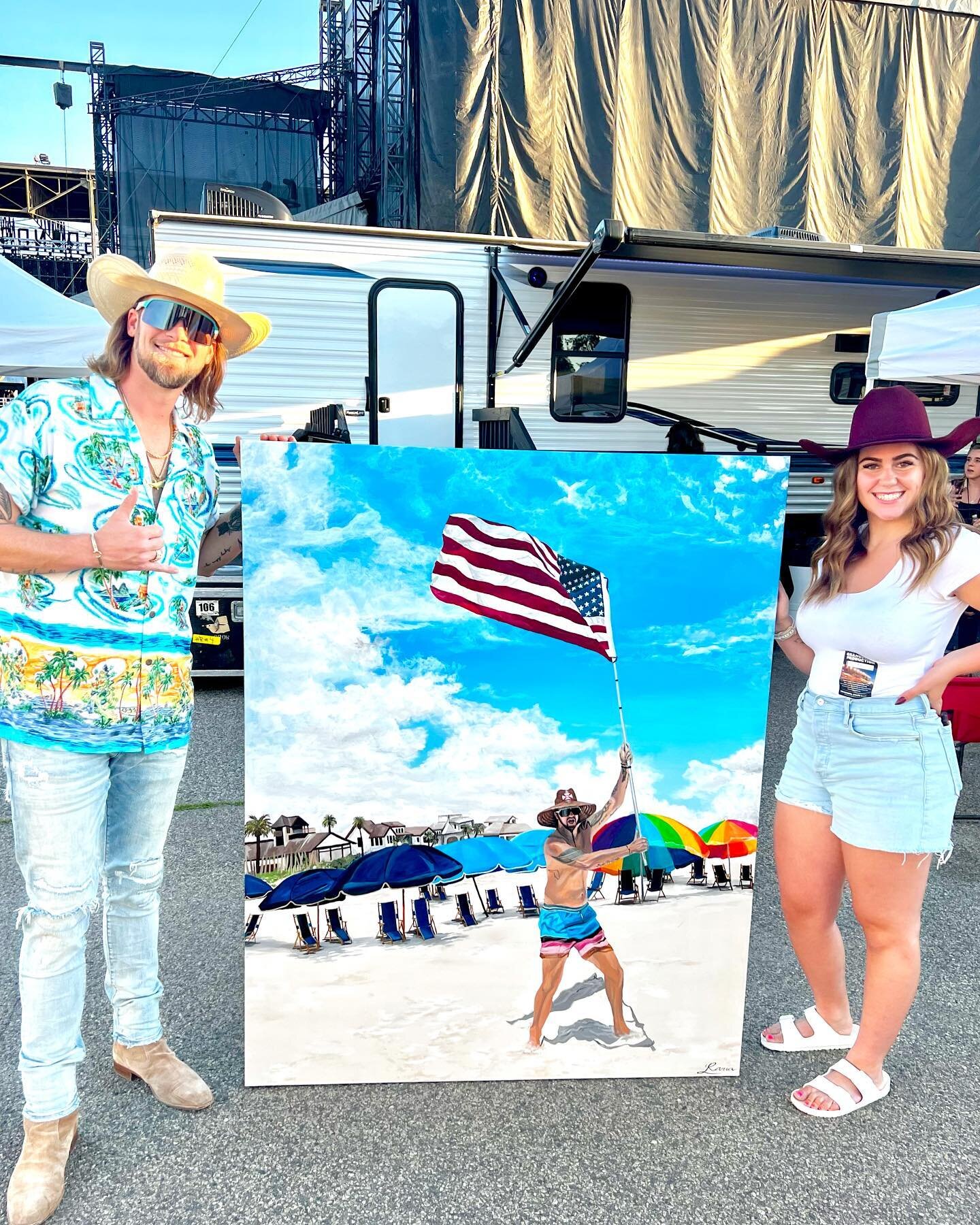 🇺🇸 Sold | Florida Georgia Line | 2022 🇺🇸

The best moment of my career - delivering this huge commission to @briankelley of @floridageorgialine backstage at their last concert together