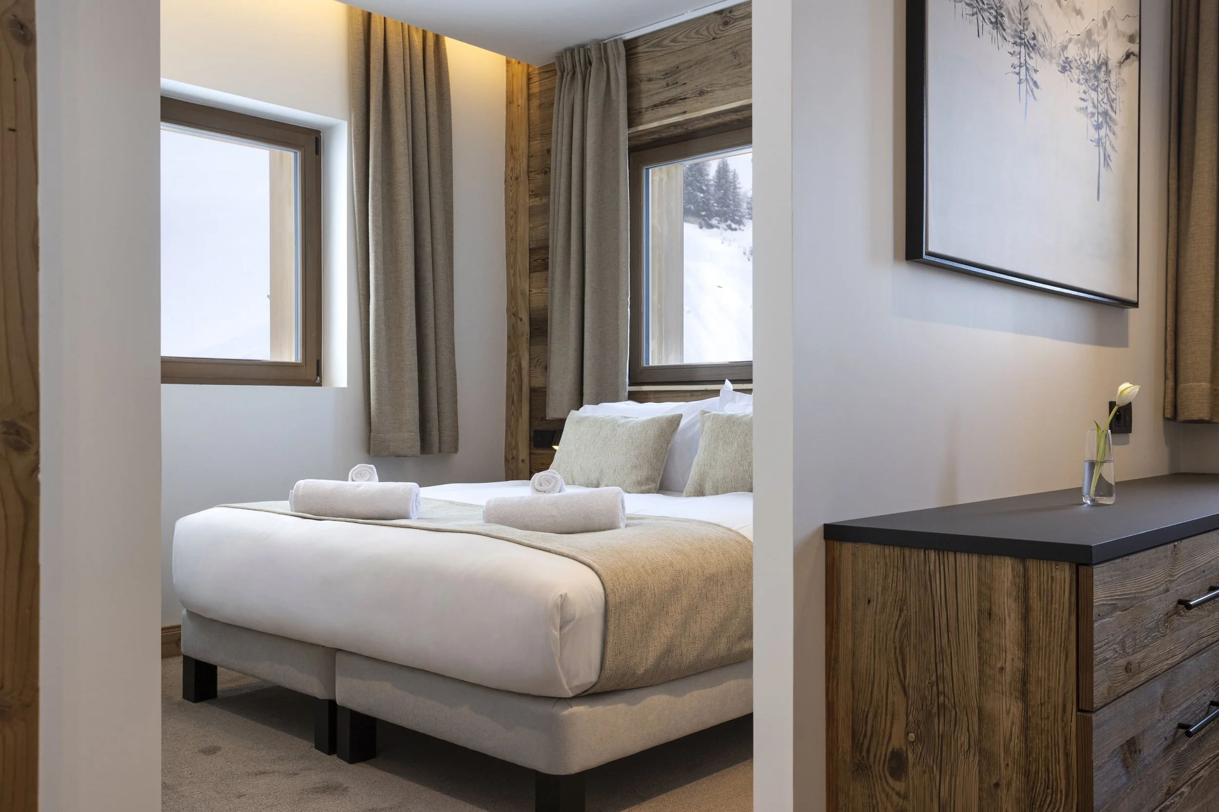 Sagarmatha Room 4 (2).jpg