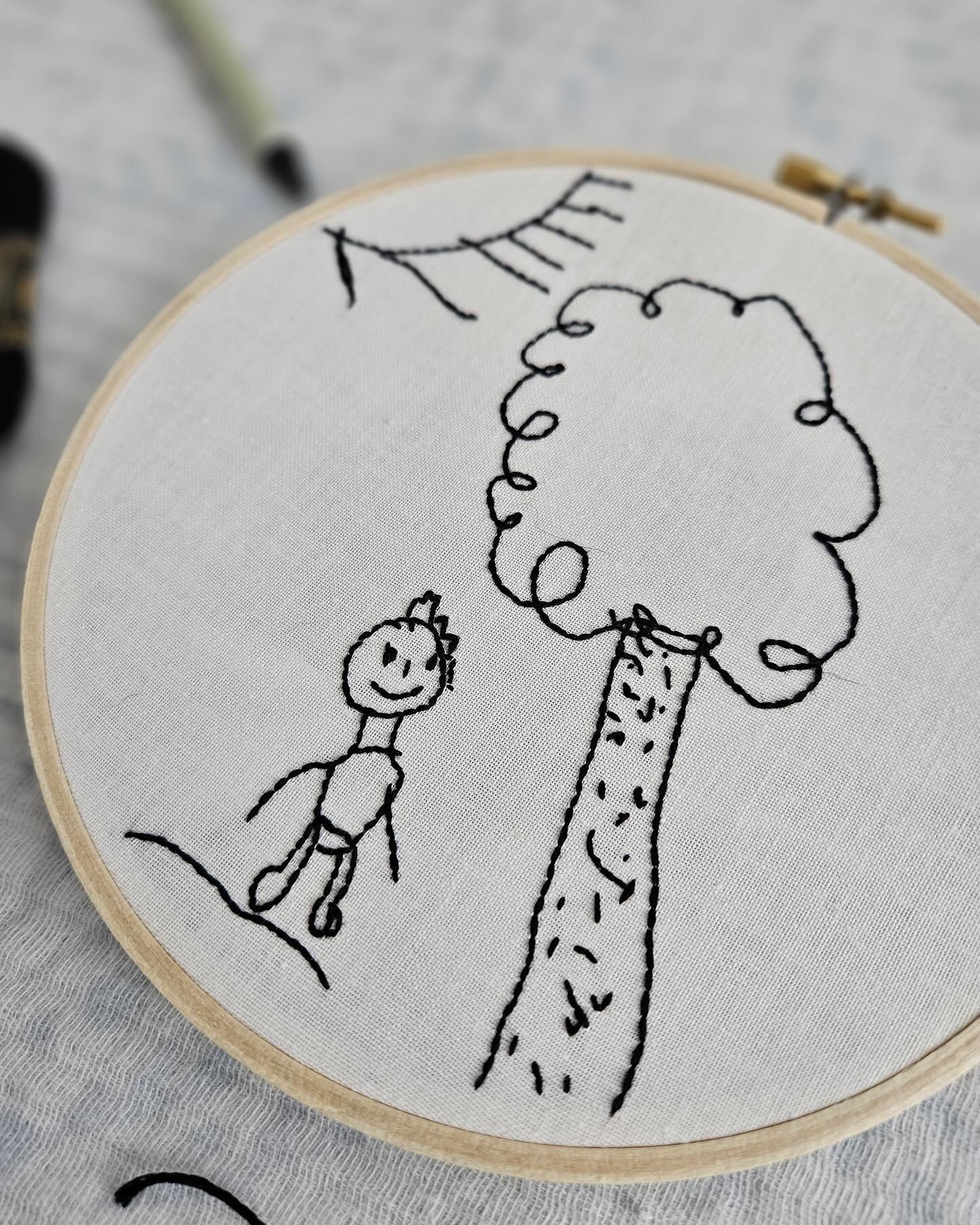 I&rsquo;m SOO excited for our next adult workshop! Molly from @offnalldesigns will have everything ready for you to embroider your child&rsquo;s artwork (or handwriting) into an adorable keepsake. Friday May 31 @ 6:30-8:30. Click my profile link and 